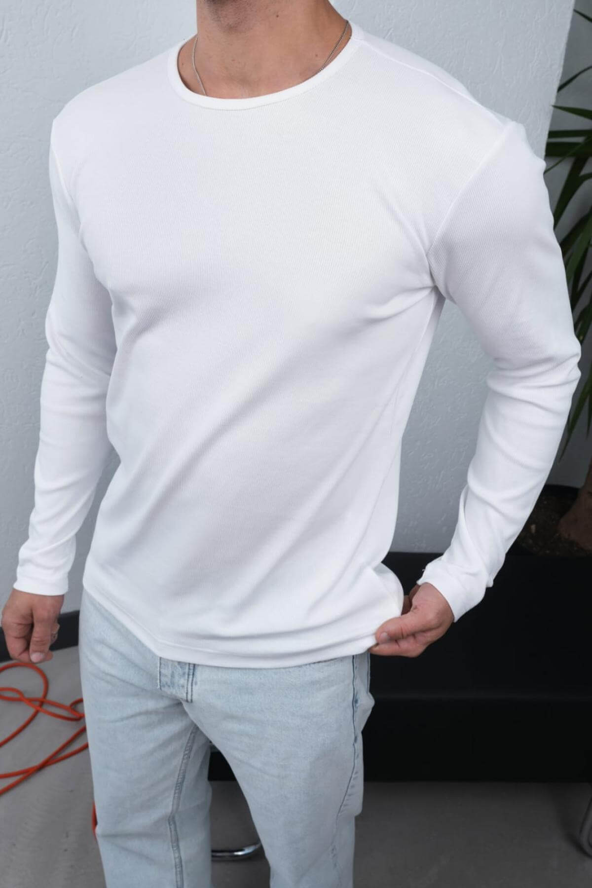 Wholesale Men White Crew-Neck Sweatshirt 738110