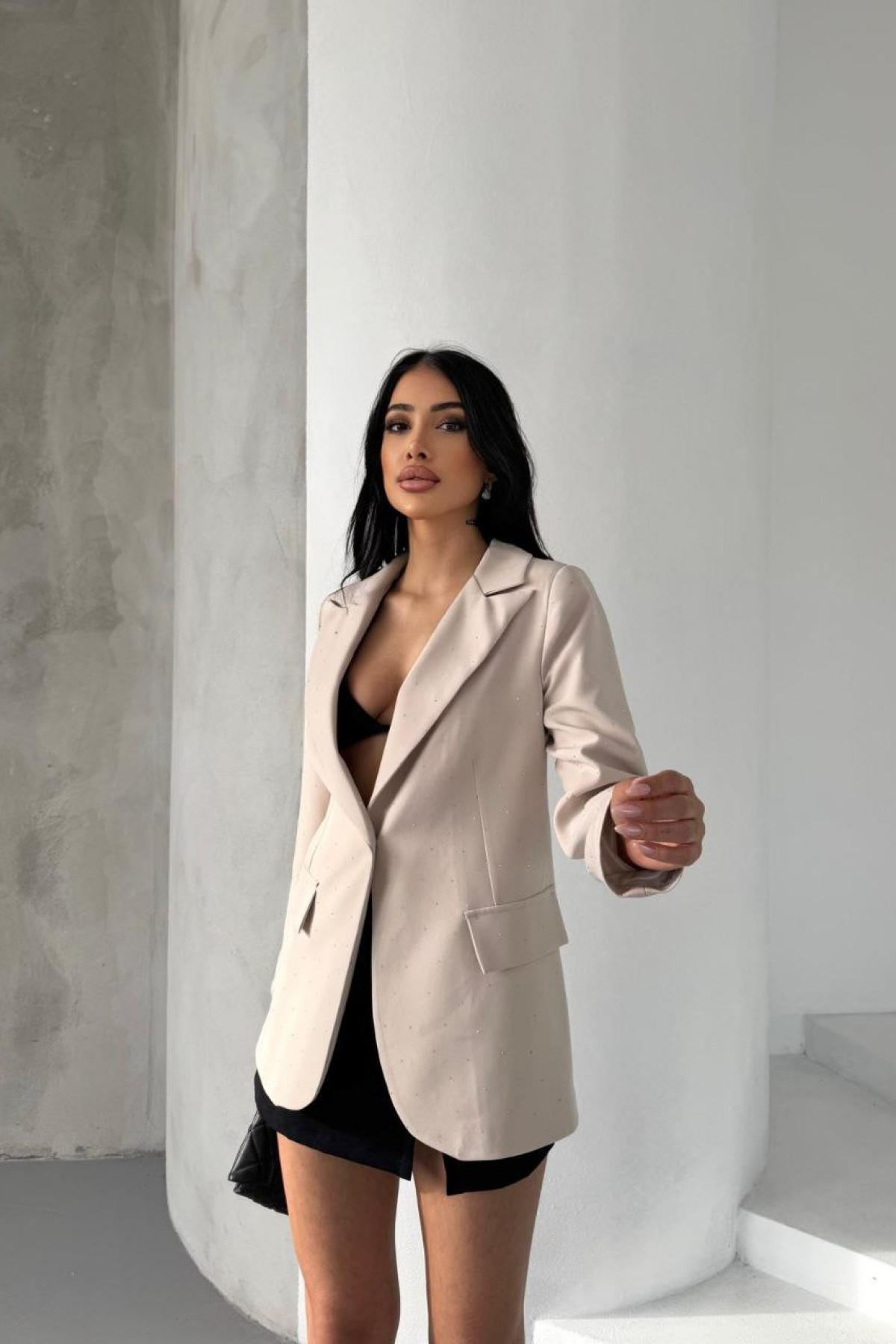 Wholesale Women Beige Blazer 726322