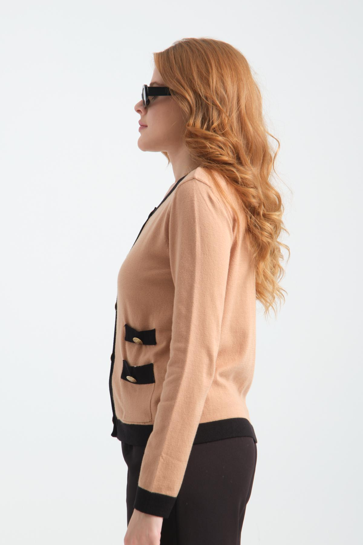 Wholesale Women Beige Collarless Cardigans 706716