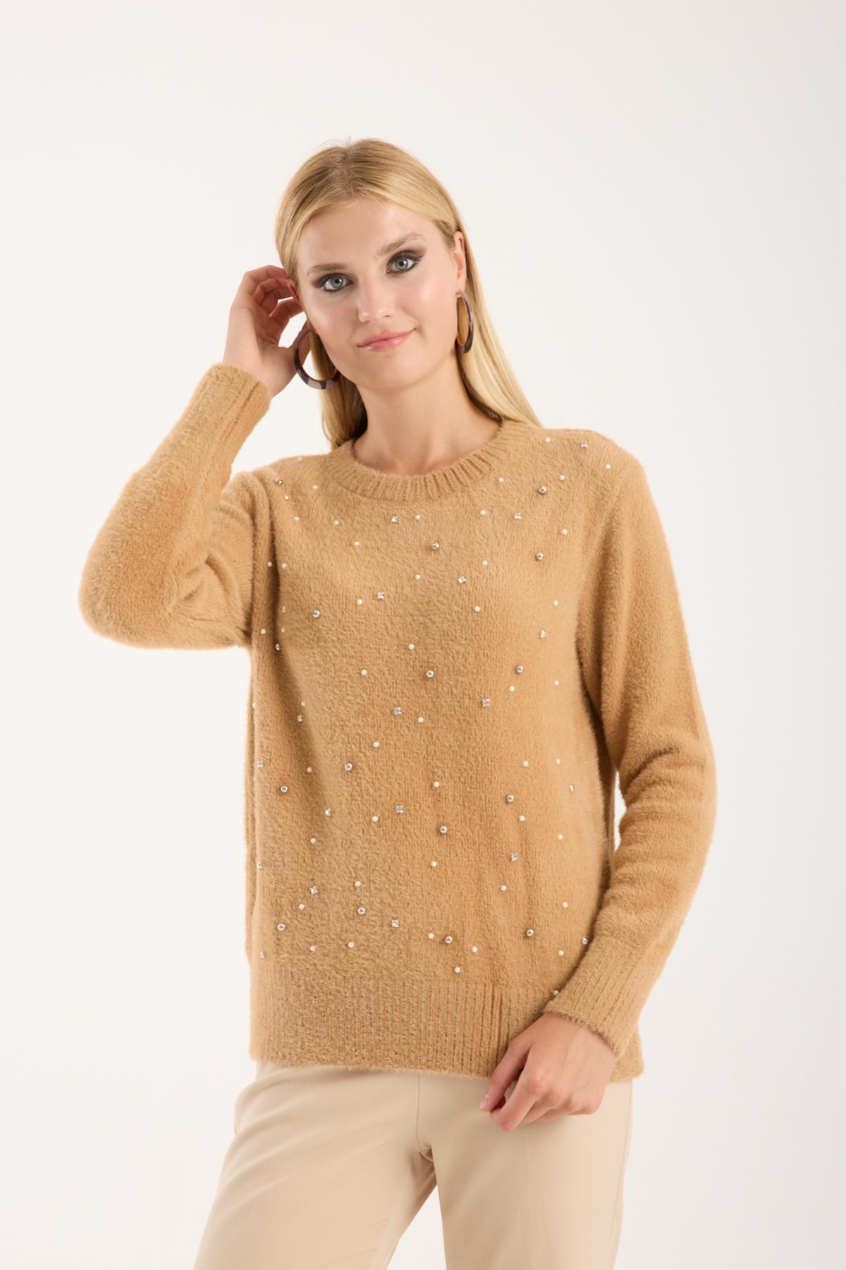 Wholesale Women Beige Crew-Neck Knit Blouse with Rhinestone and Pearl Embellishments 738889
