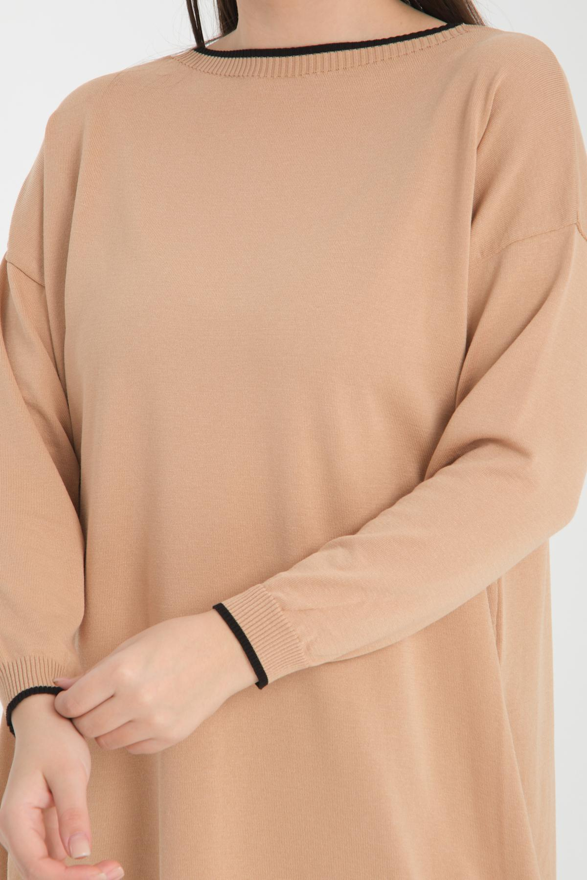 Wholesale Women Beige Garnished Boat Neck Knit Blouse 722655