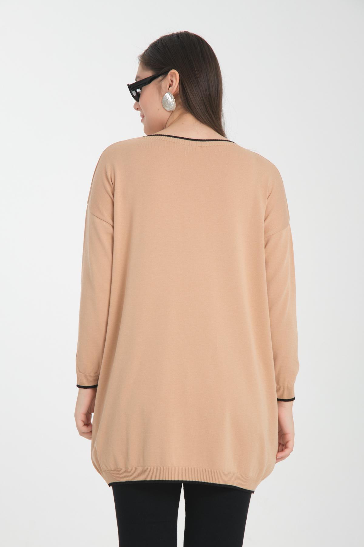 Wholesale Women Beige Garnished Boat Neck Knit Blouse 722655