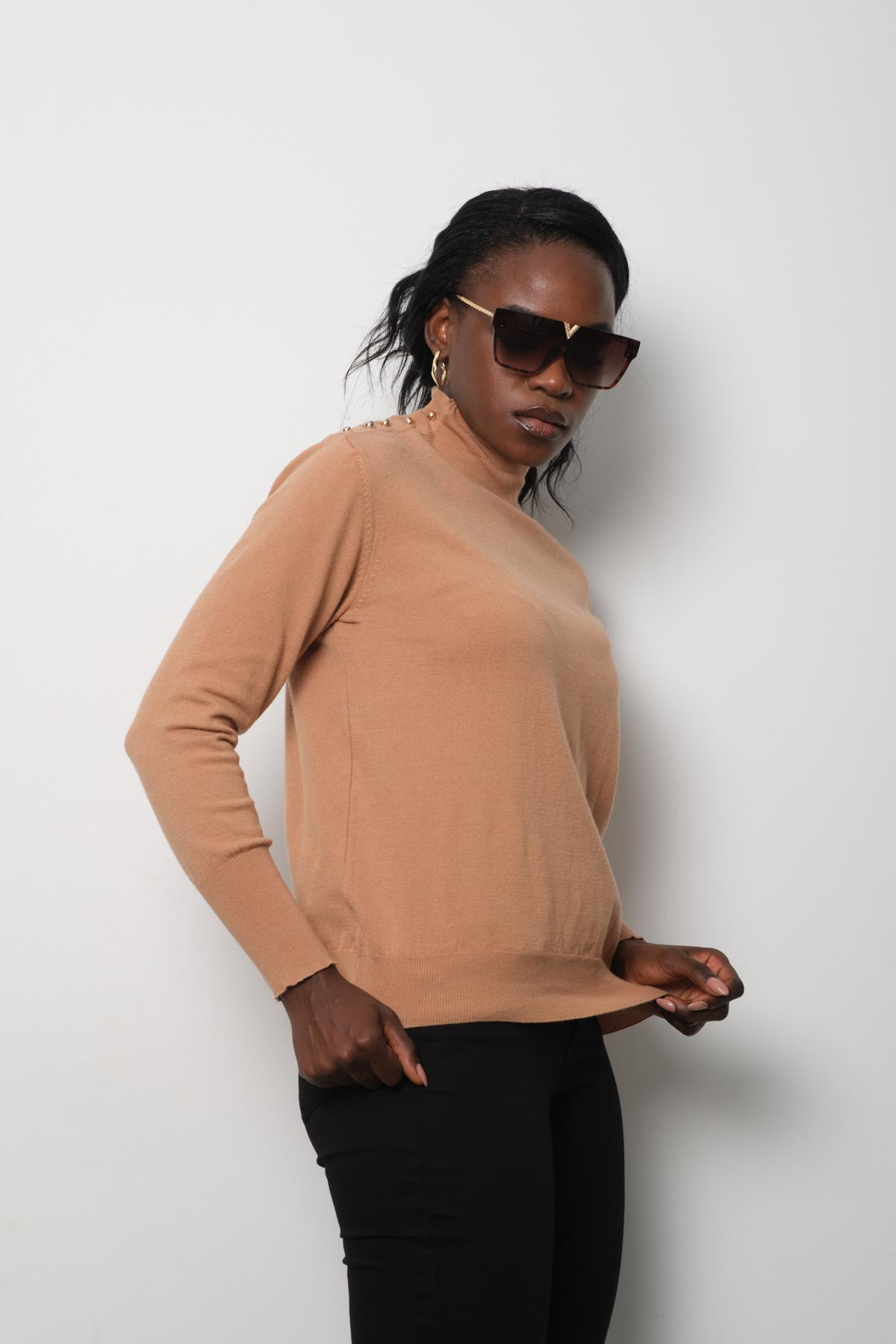 Wholesale Women Beige Mock-Neck Sweaters 711152