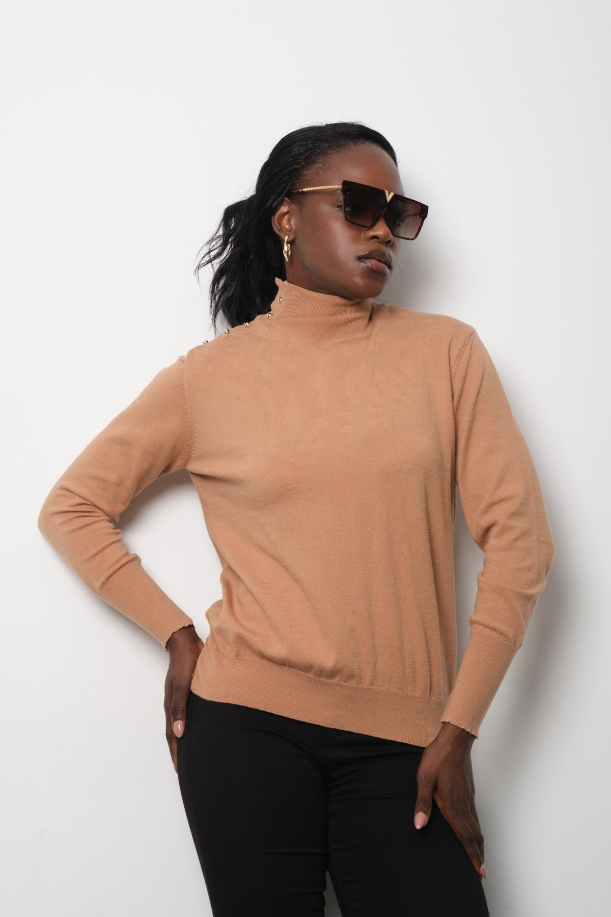 Wholesale Women Beige Mock-Neck Sweaters 711152