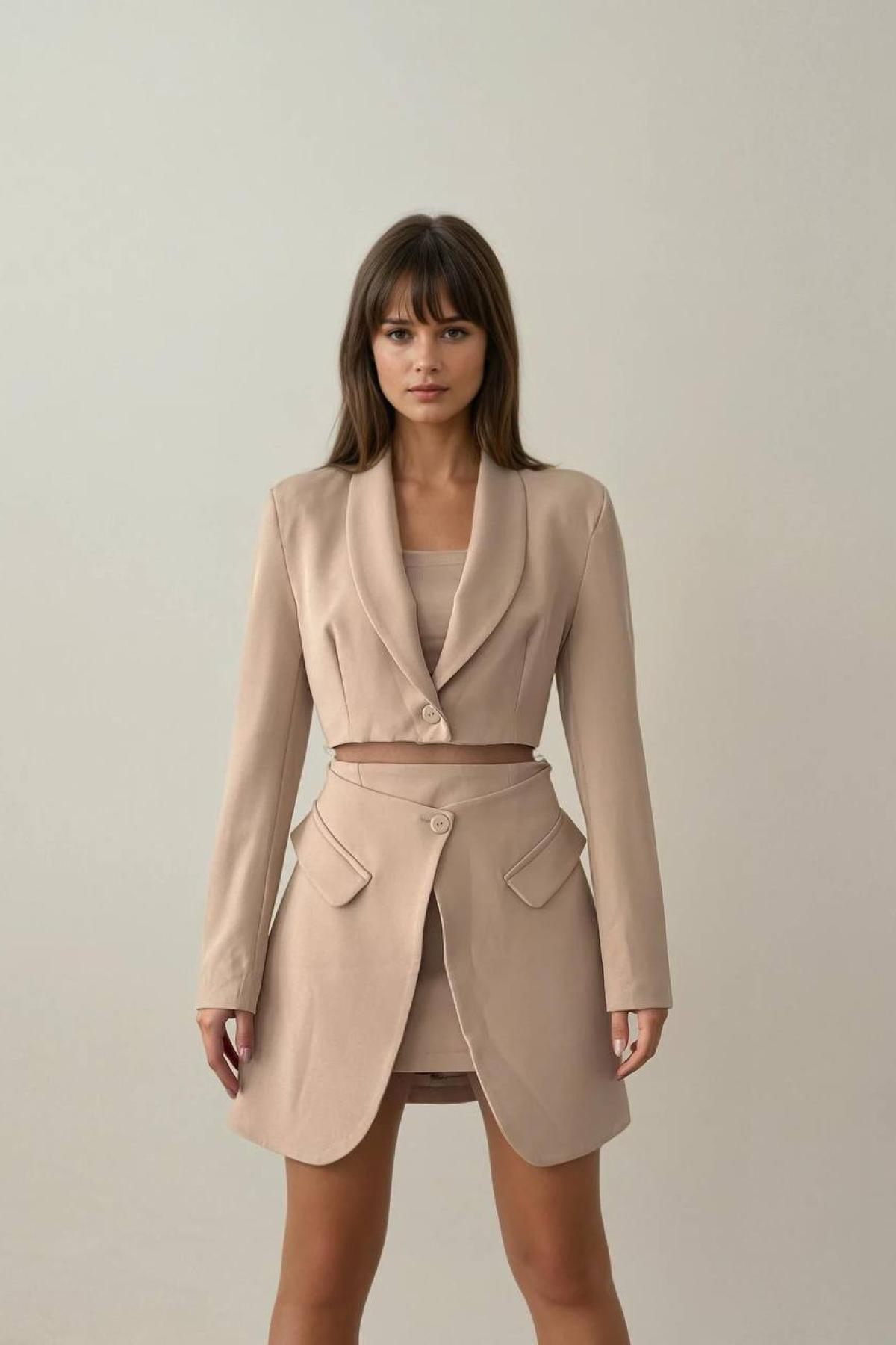 Wholesale Women Beige Skirt Suit 728357