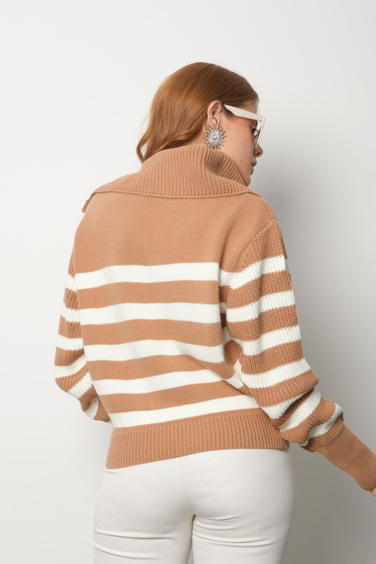 Wholesale Women Beige Striped Zip Neck Knit Blouse 713317