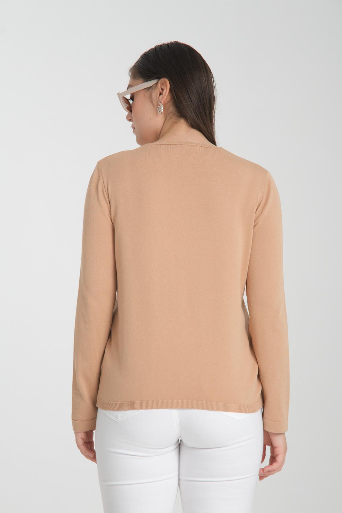 Wholesale Women Beige Studded V Neck Knit Blouse 722640