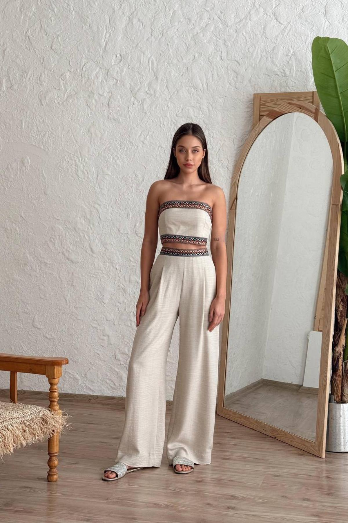 Wholesale Women Beige Suit 732223