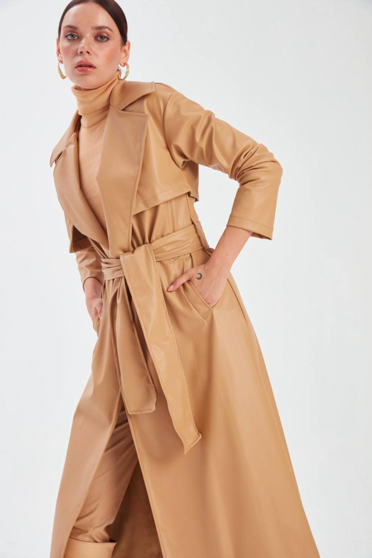 Wholesale Women Beige Trench Coat 706910