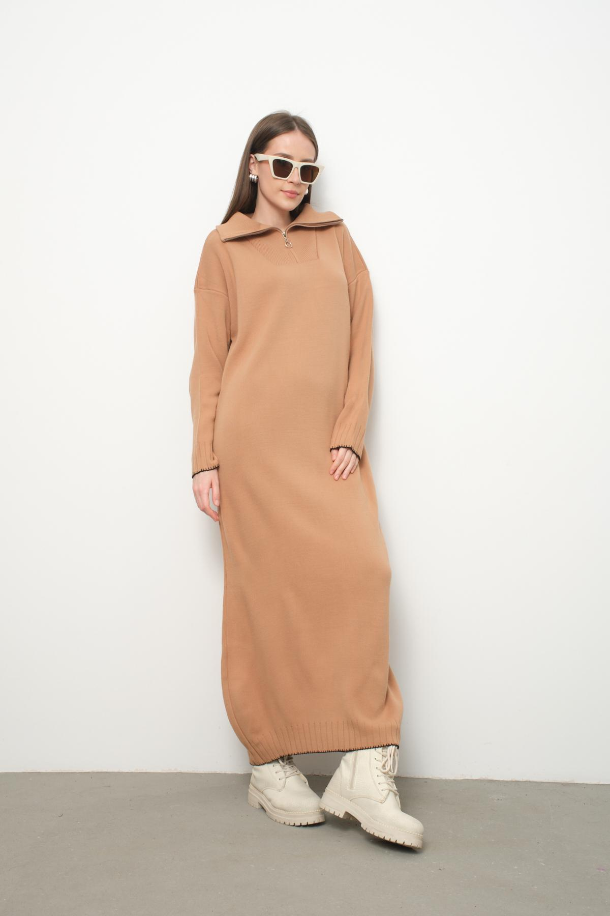 Wholesale Women Beige Zip-Neck Knitted Maxi Dresses 710110