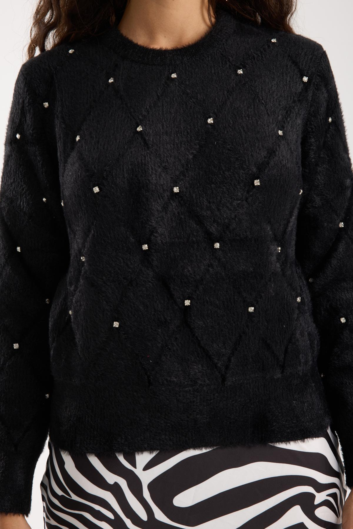 Wholesale Women Black Crew-Neck Knit Blouse with Rhinestone Embellishments 738891