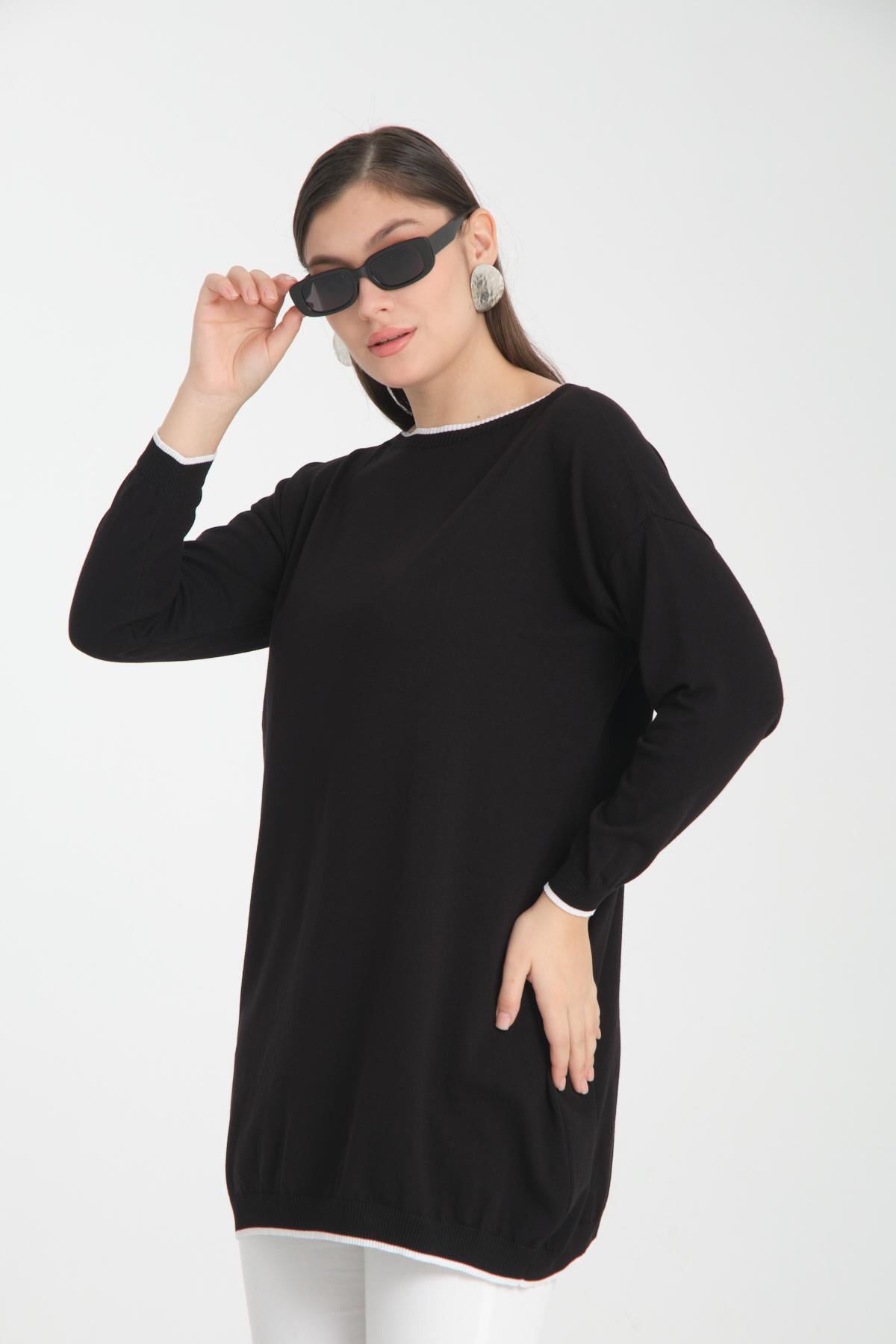 Wholesale Women Black Garnished Boat Neck Knit Blouse 722653