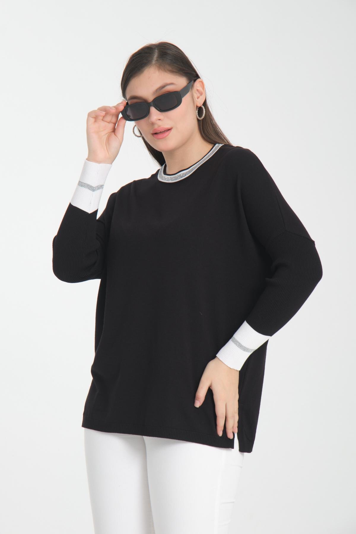 Wholesale Women Black Glitter Garnished Crew Neck Knit Blouse with Side Slits 722644