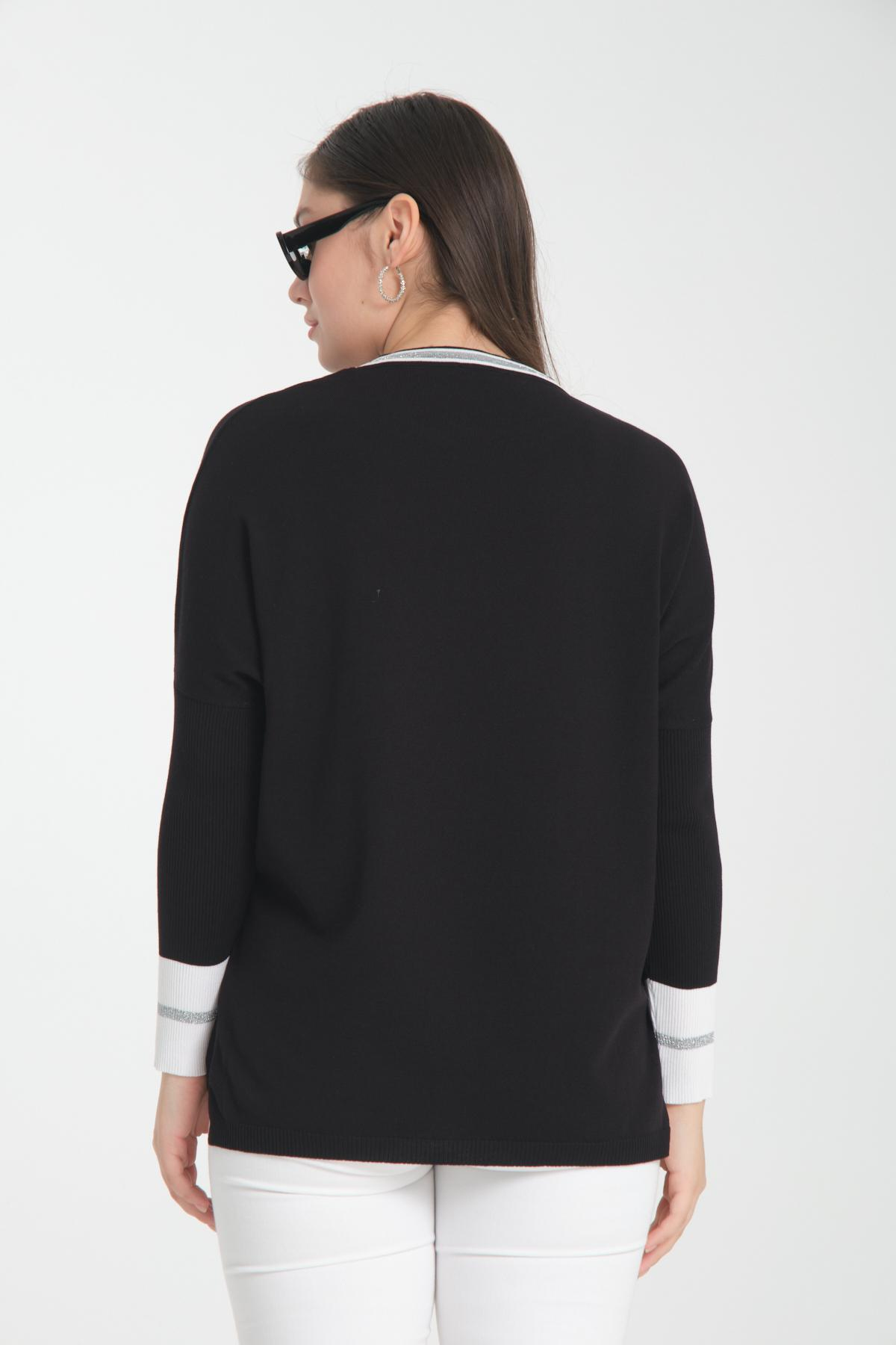 Wholesale Women Black Glitter Garnished Crew Neck Knit Blouse with Side Slits 722644