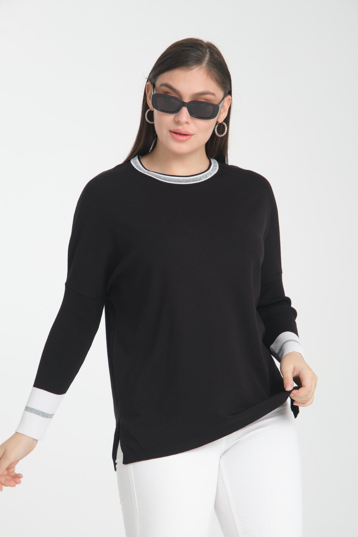 Wholesale Women Black Glitter Garnished Crew Neck Knit Blouse with Side Slits 722644