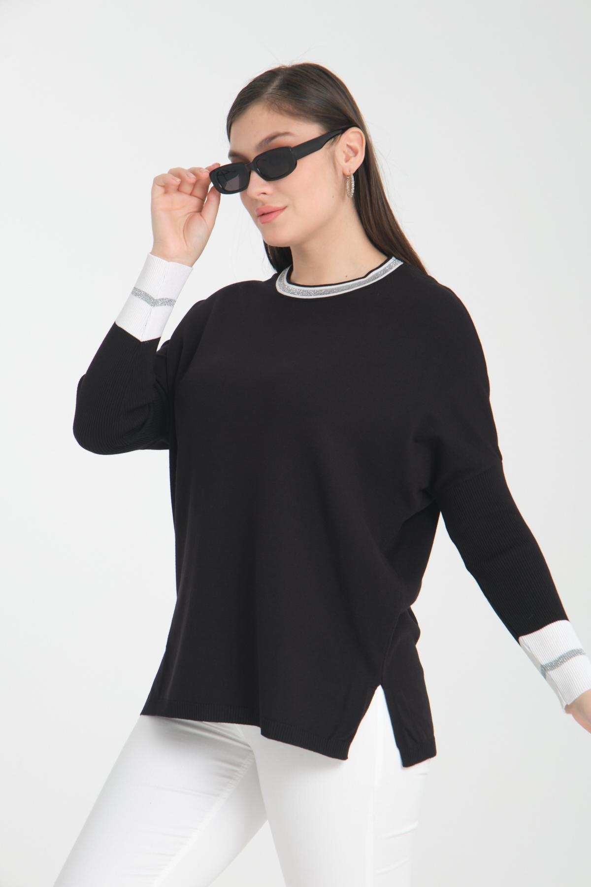 Wholesale Women Black Glitter Garnished Crew Neck Knit Blouse with Side Slits 722644