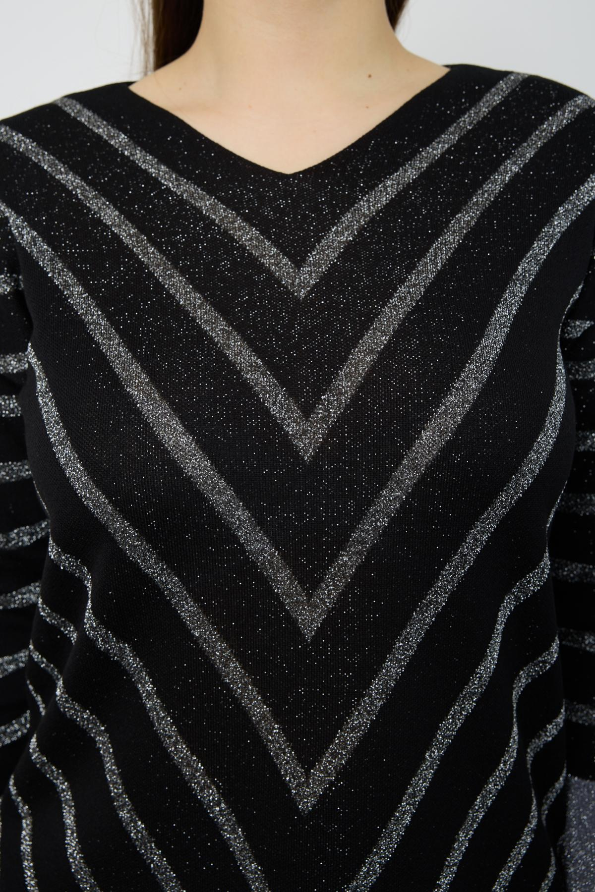 Wholesale Women Black Glitter V Neck Knit Blouse with Buttons on Sleeves 724817