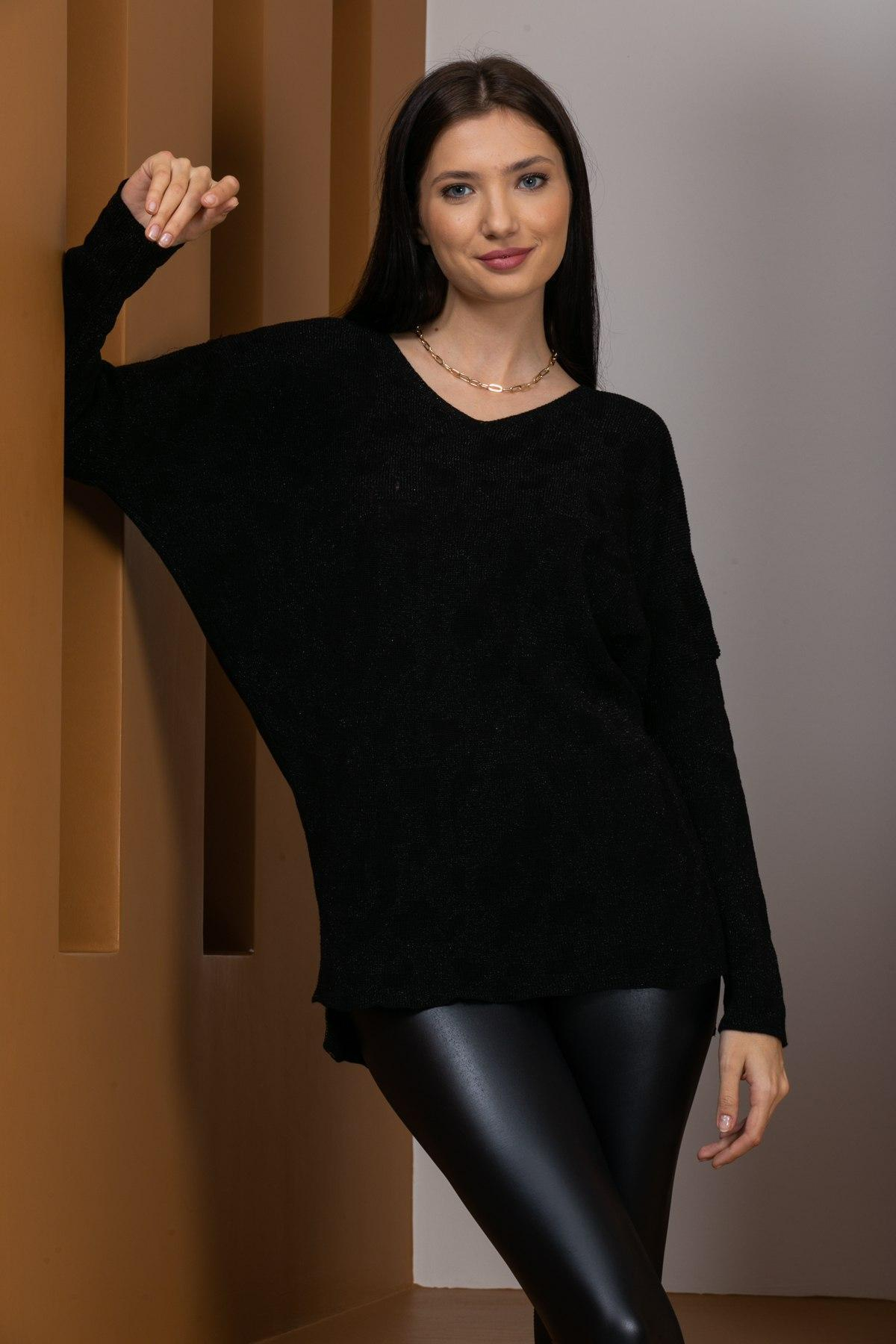 Wholesale Women Black Glitter V-Neck Sweaters 710938