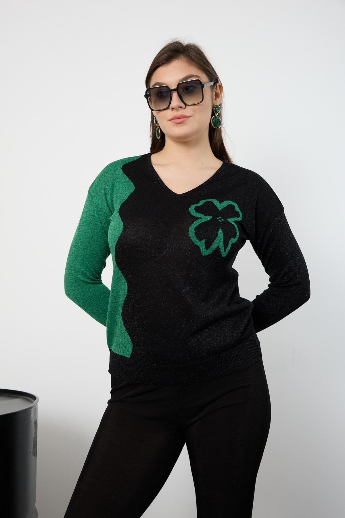 Wholesale Women Black-Green Two Tone Glittery V-Neck Knit Blouse 725238