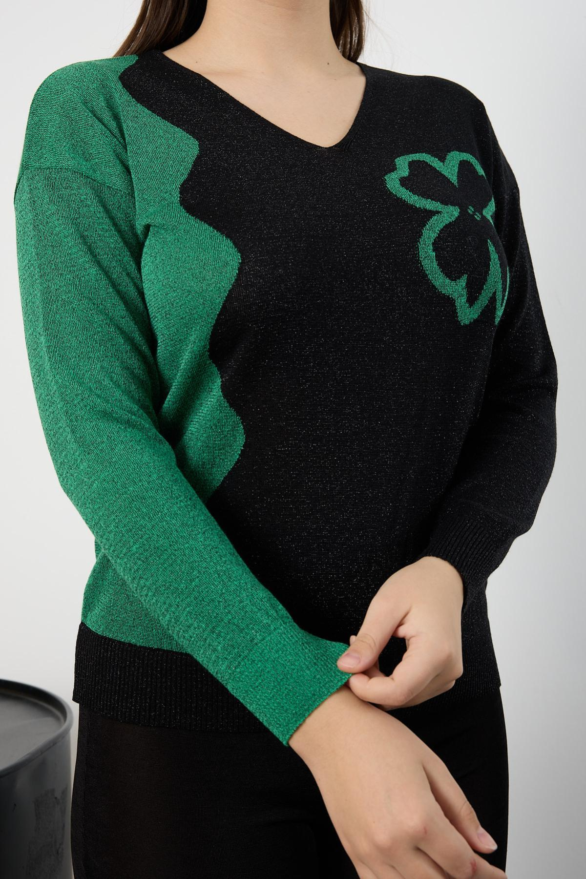 Wholesale Women Black-Green Two Tone Glittery V-Neck Knit Blouse 725238
