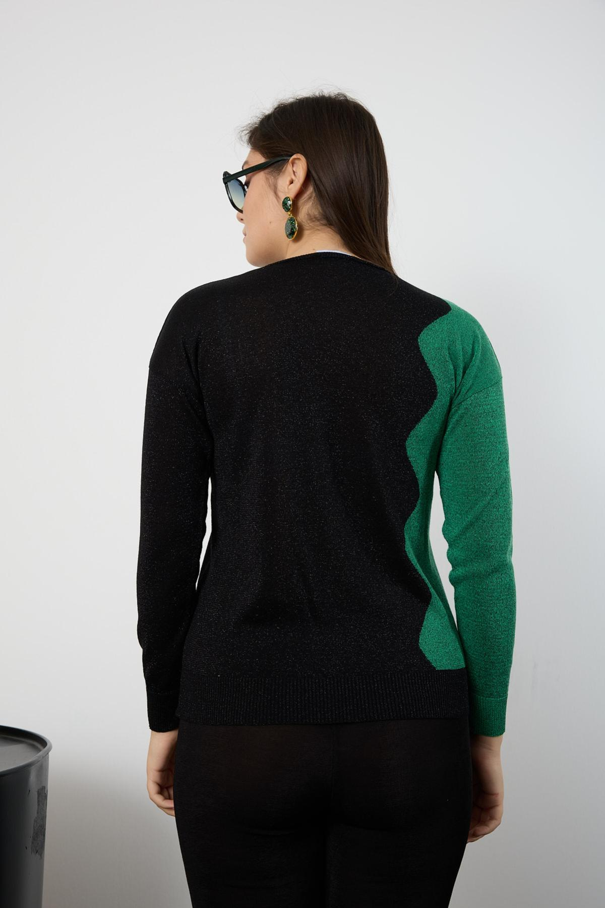 Wholesale Women Black-Green Two Tone Glittery V-Neck Knit Blouse 725238