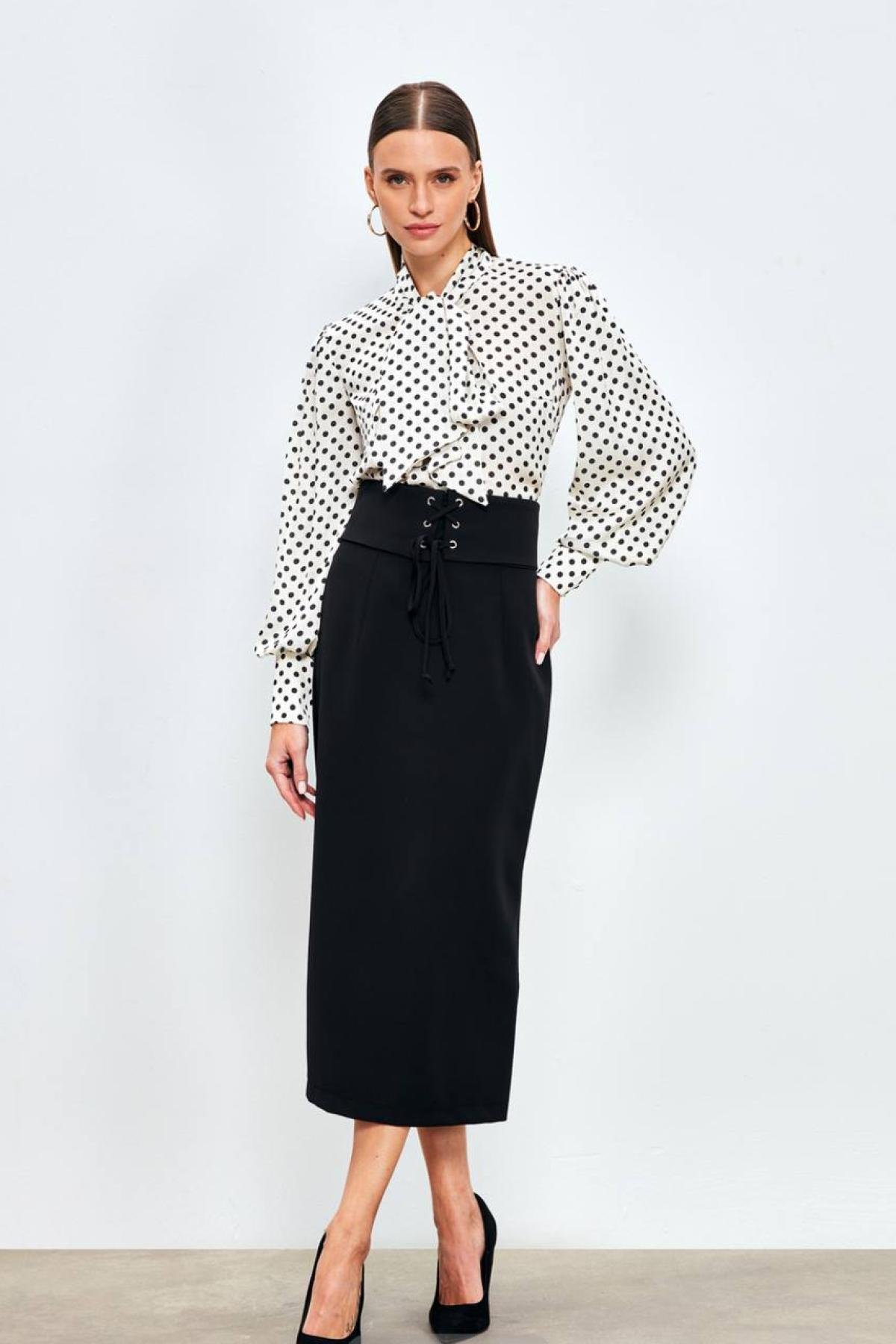 Wholesale Women Black Maxi Skirt 733808