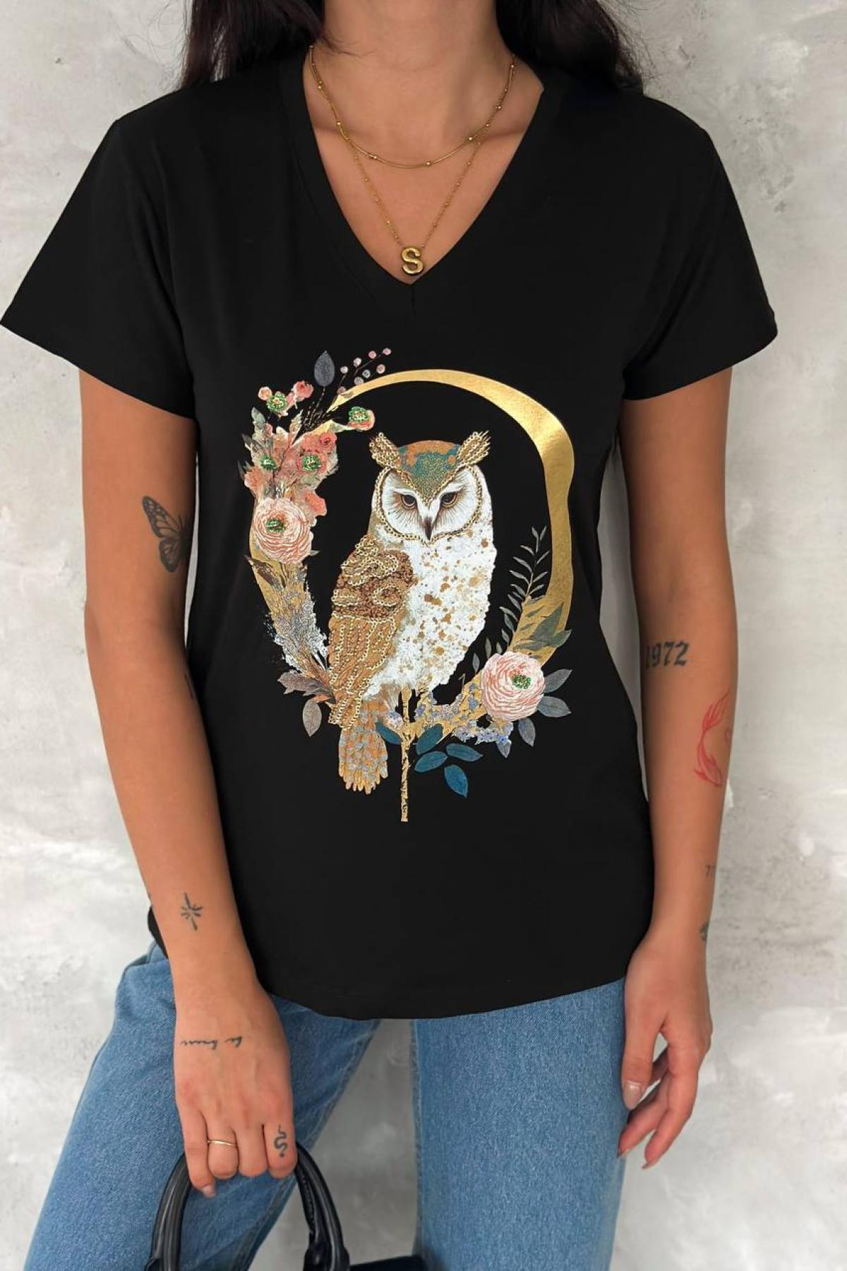 Wholesale Women Black Printed V-Neck T-shirt 720164