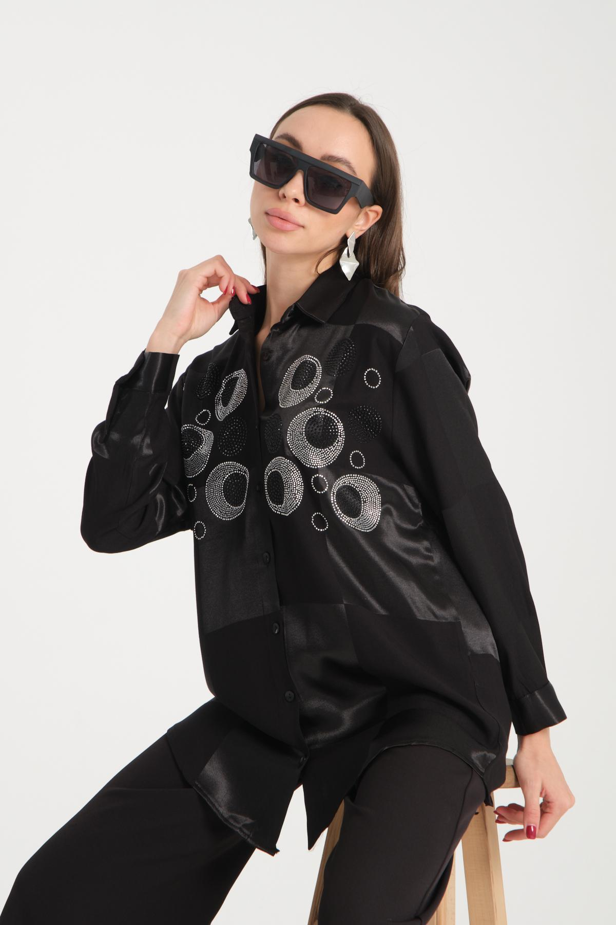 Wholesale Women Black Rhinestones Satin Shirt 717129