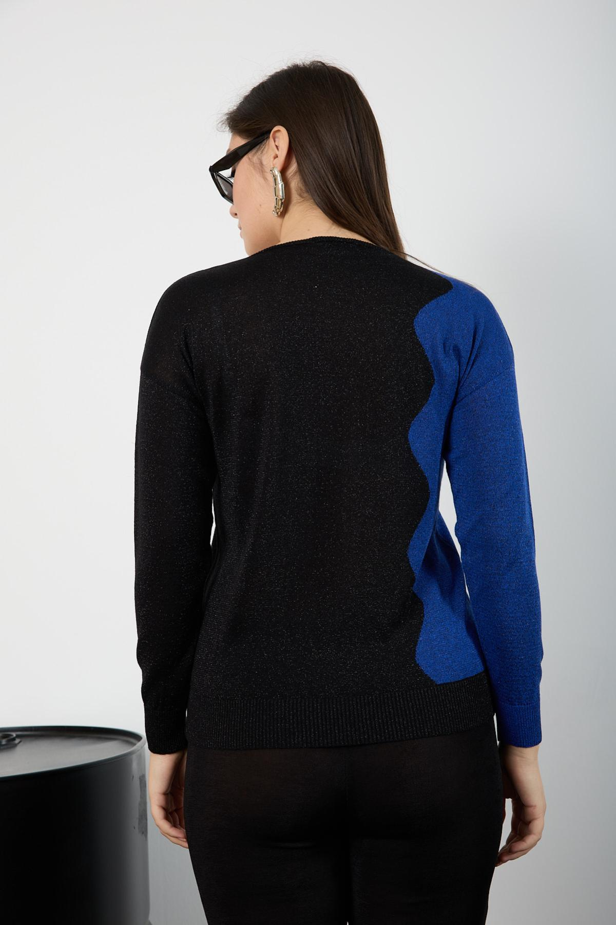 Wholesale Women Black-Sax Two Tone Glittery V-Neck Knit Blouse 725237