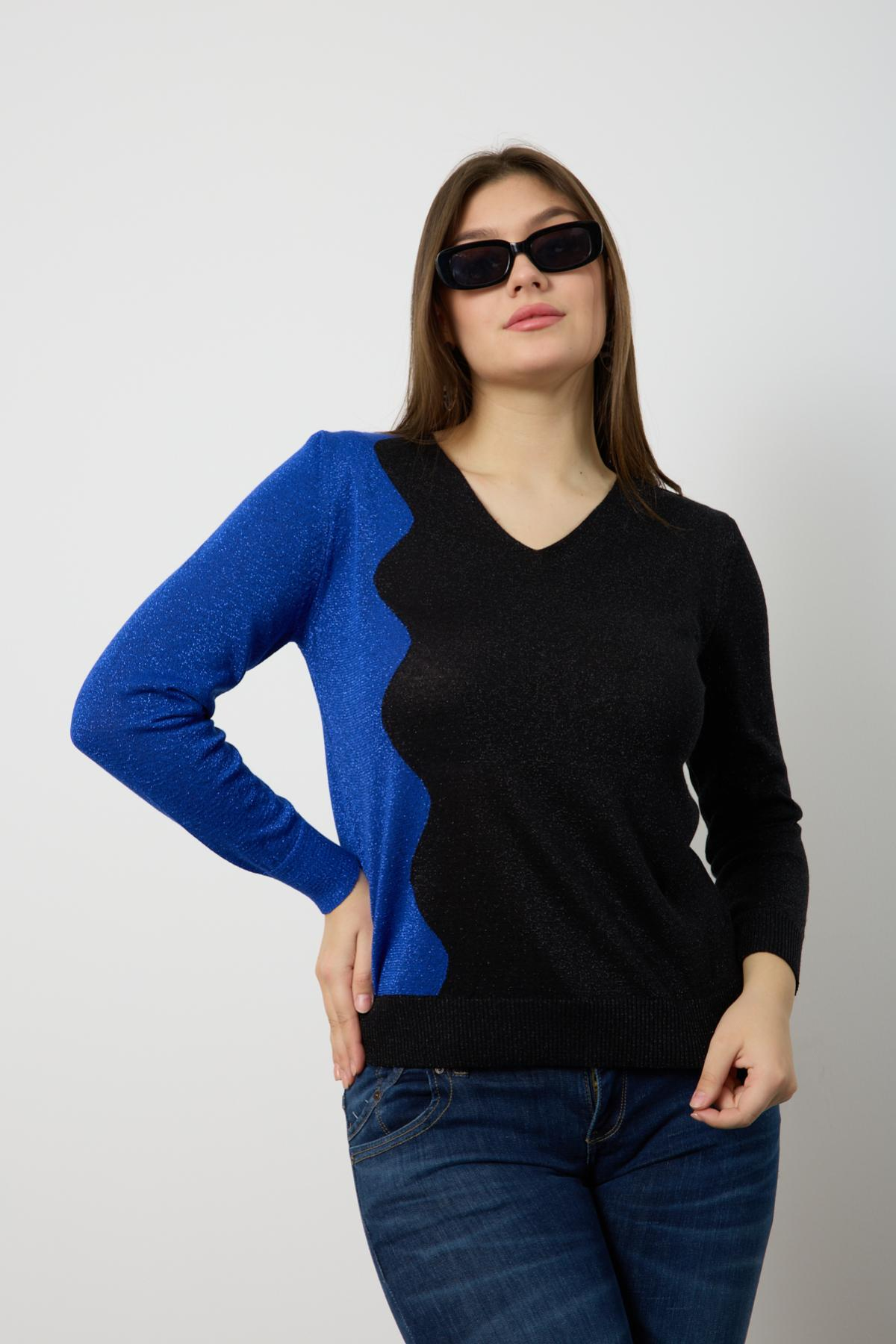 Wholesale Women Black-Sax Two Tone Glittery V-Neck Knit Blouse 724828