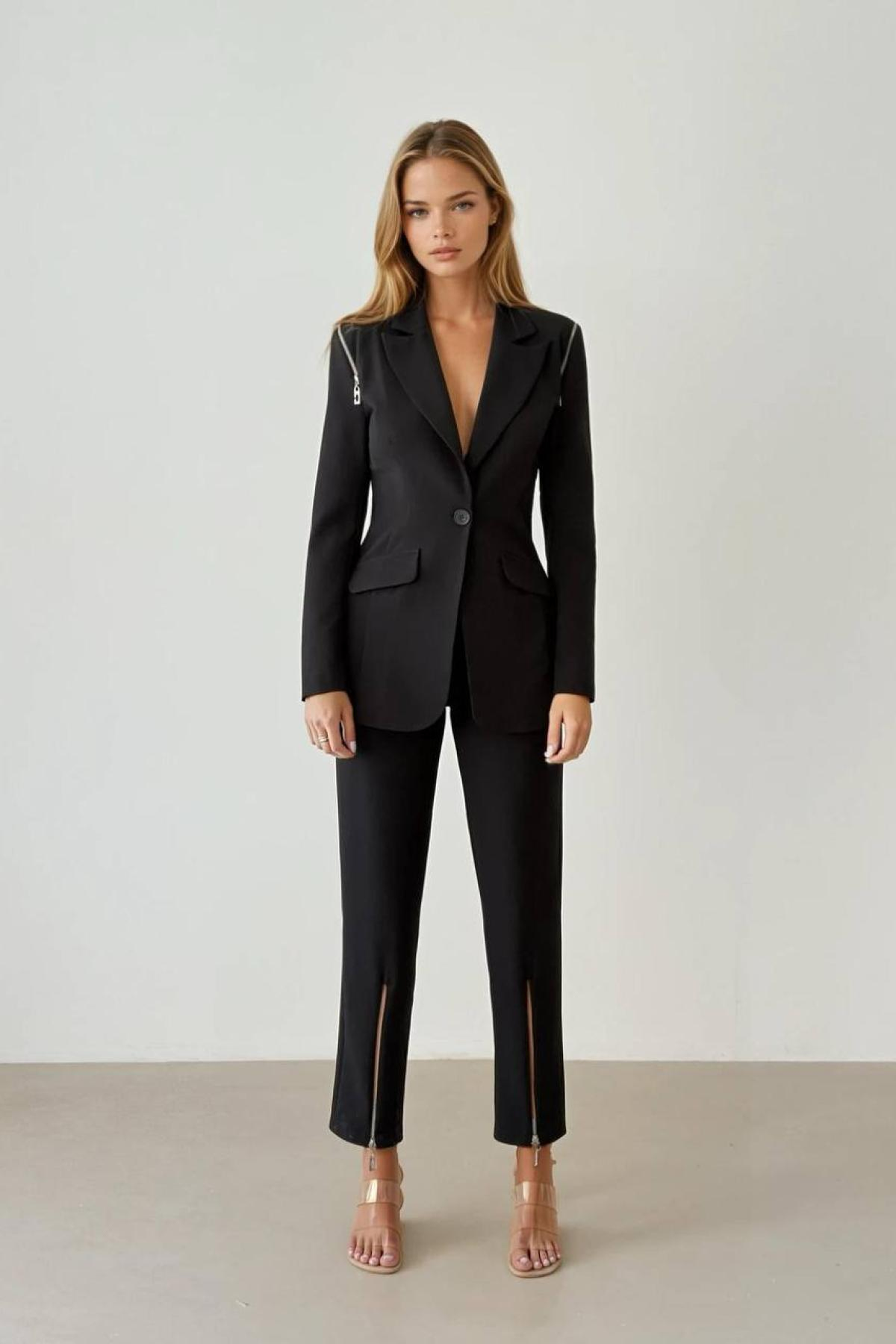 Wholesale Women Black Suit 730067