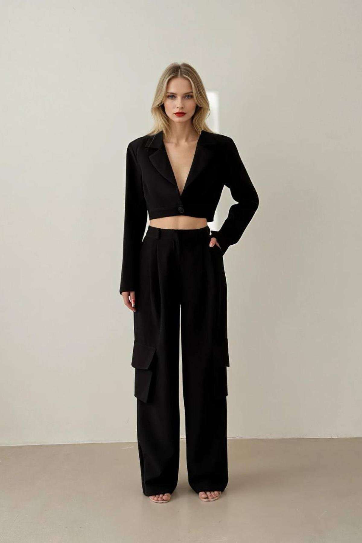 Wholesale Women Black Suit 730010