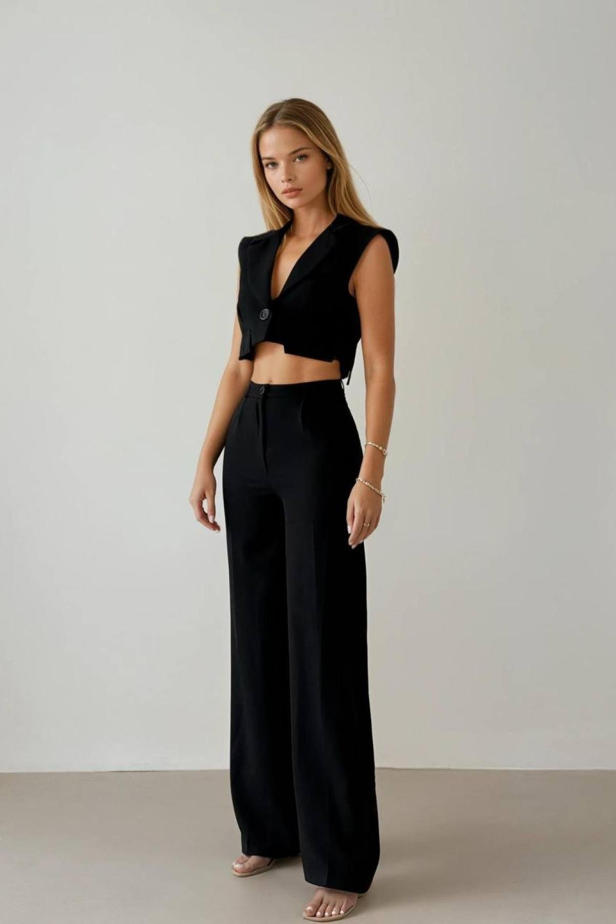 Wholesale Women Black Suit 730004