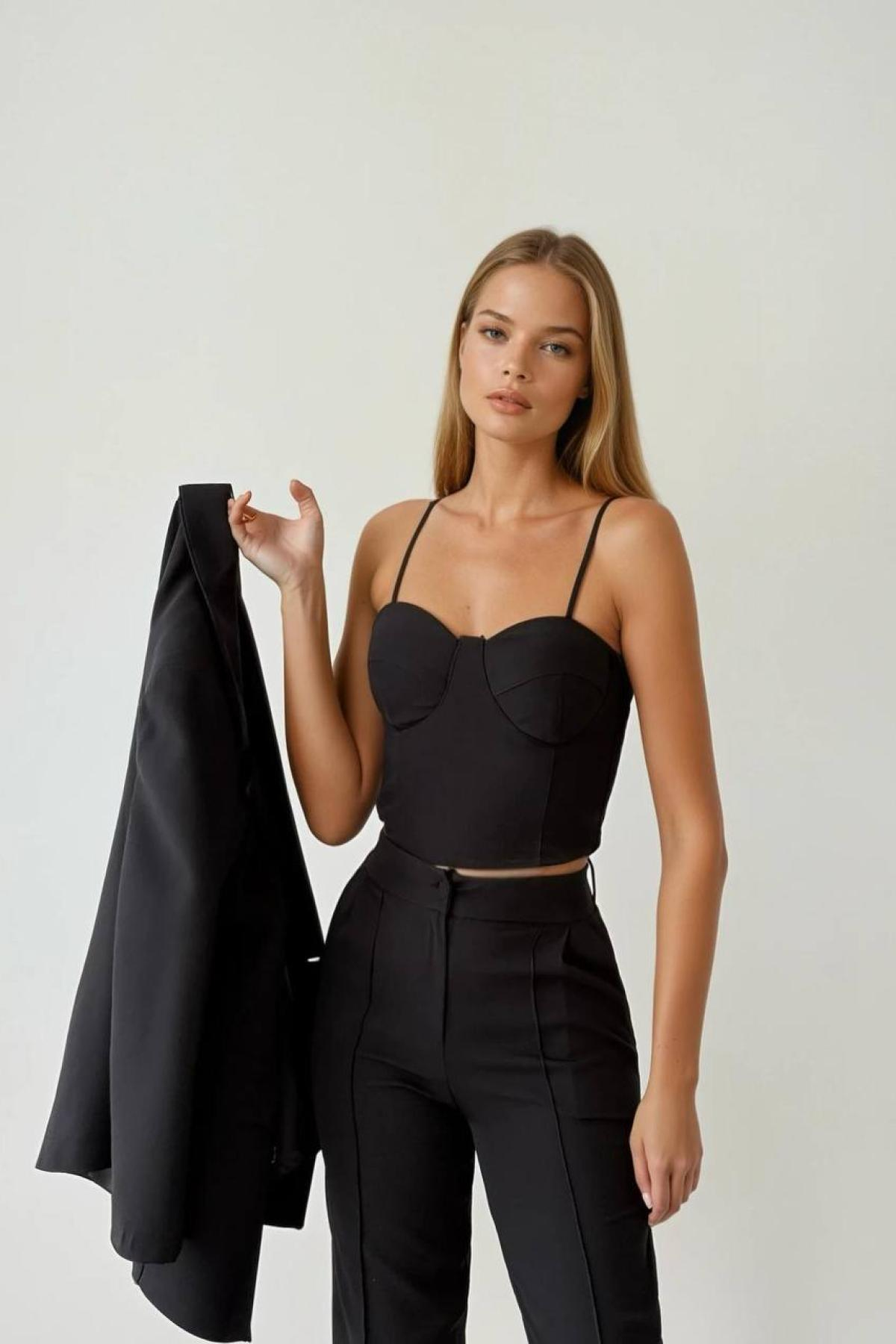 Wholesale Women Black Three Piece Suits 730066