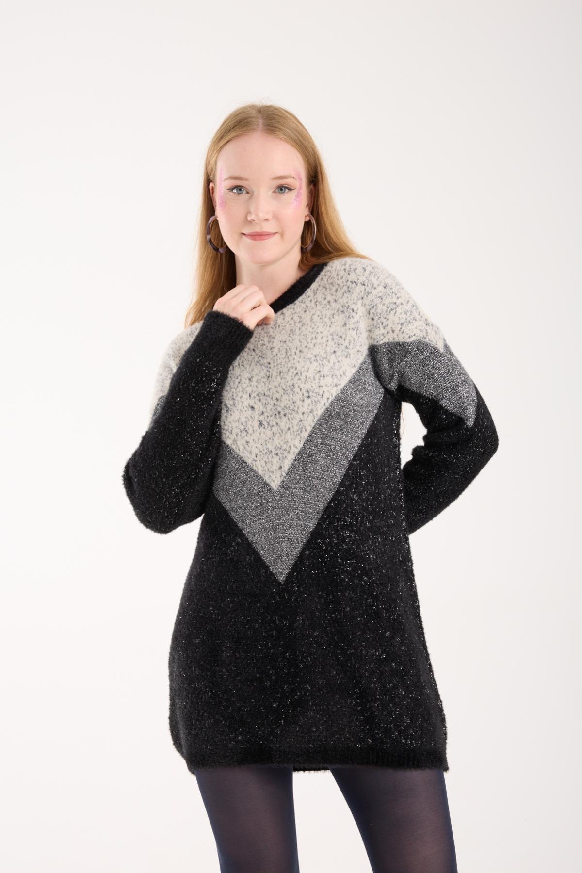 Wholesale Women Black Two-Tone Crew-Neck Lurex Knit Blouse 738866