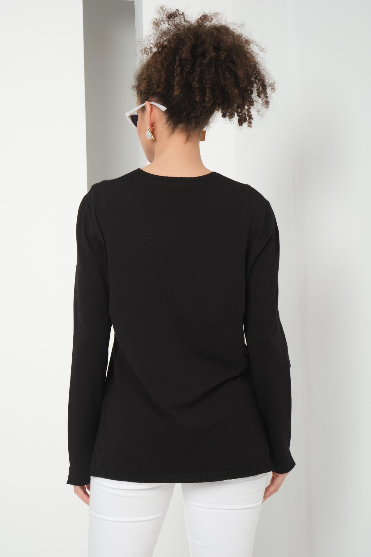 Wholesale Women Black V-Neck Cut-Out Knit Blouse with Side Slits 724801
