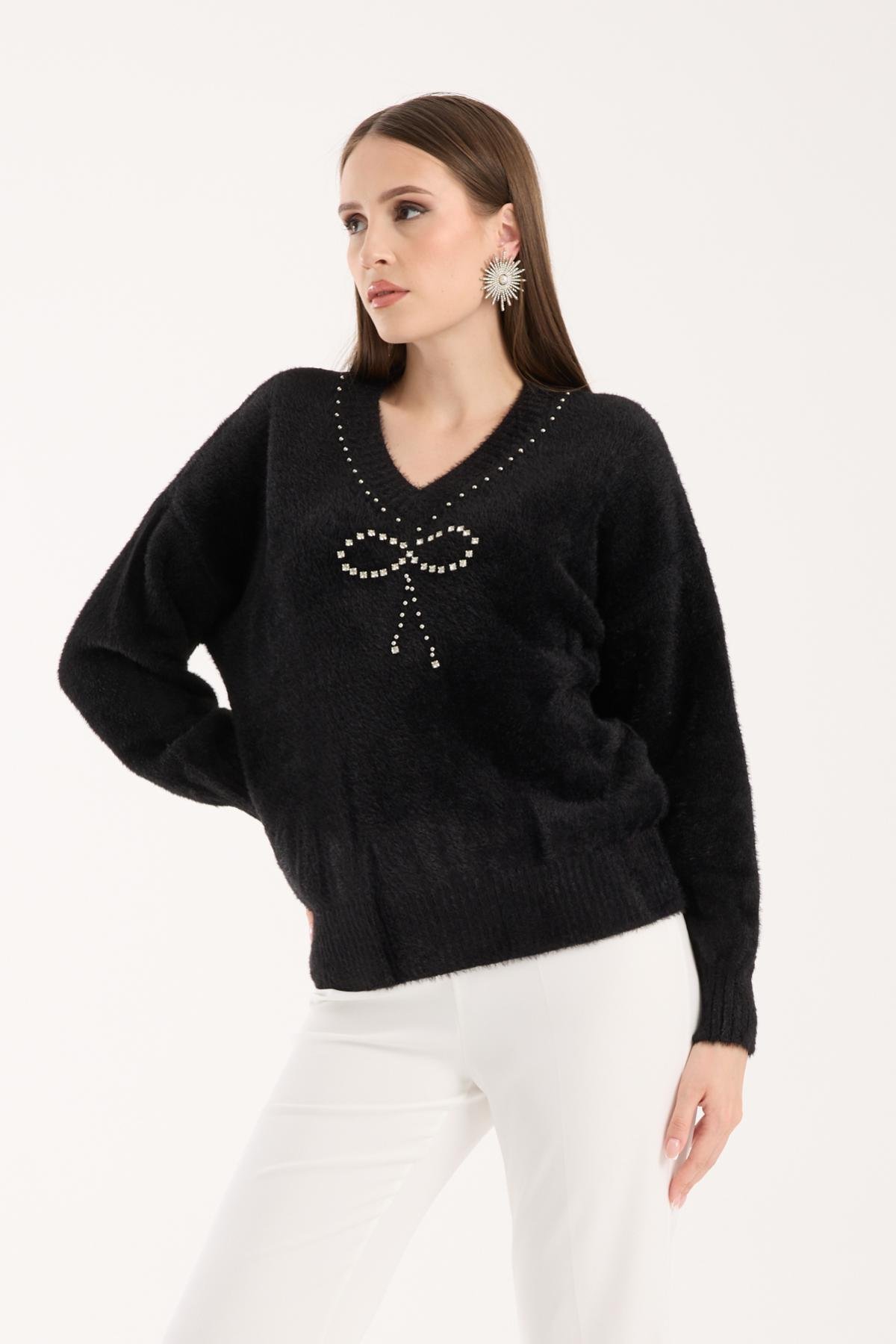 Wholesale Women Black V-Neck Knit Blouse with Rhinestone and Pearl Embellishments 738878