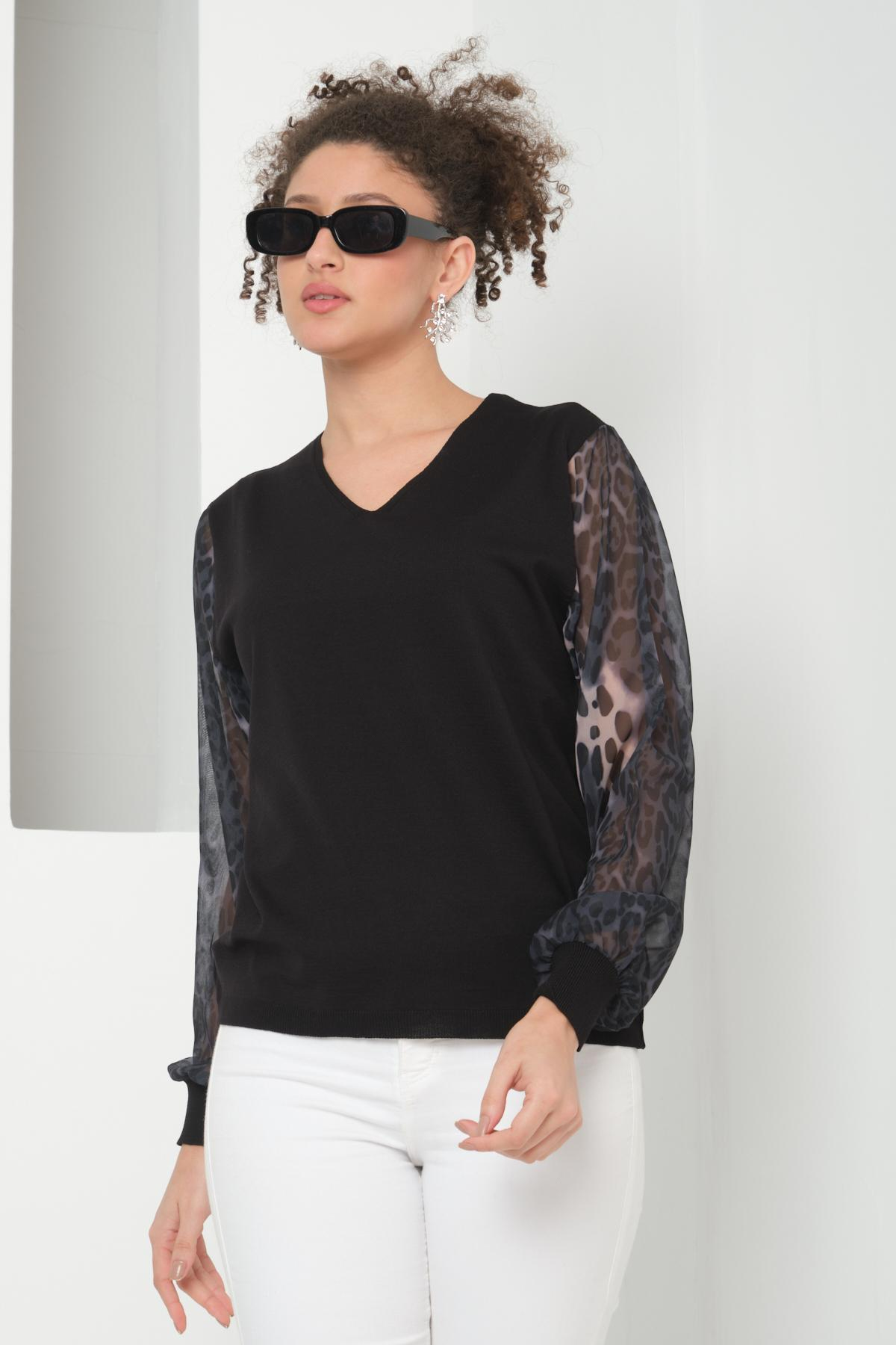 Wholesale Women Black V Neck Knit Blouse with Chiffon Sleeves 724775