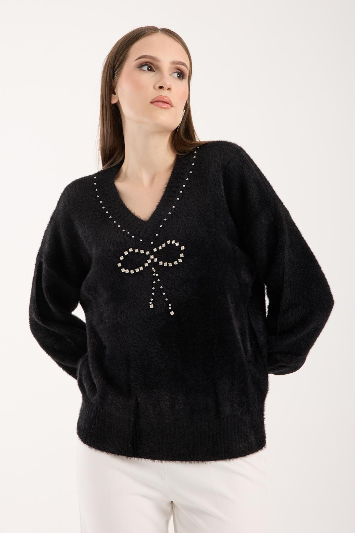 Wholesale Women Black V-Neck Knit Blouse with Rhinestone and Pearl Embellishments 738878