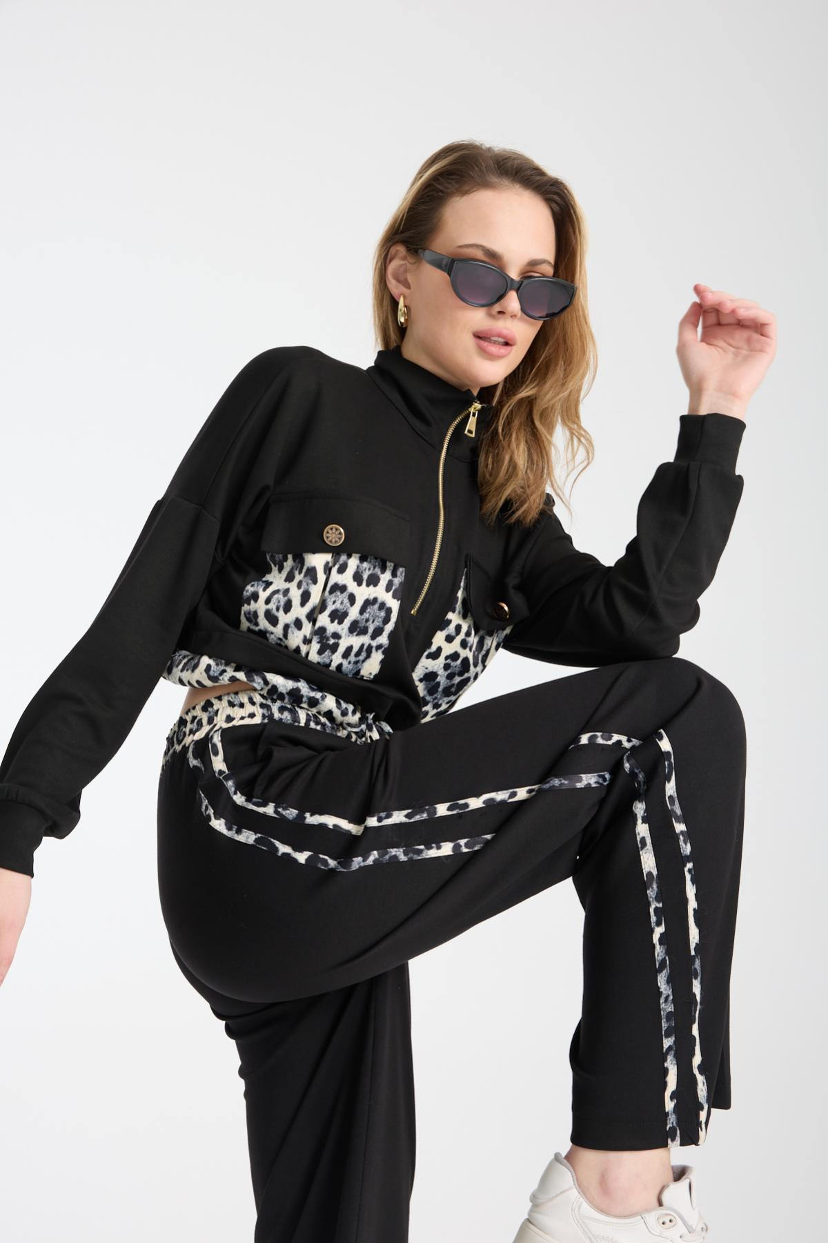 Wholesale Women Black Zip Up Jacket with Flap Pockets and Side Stripes Pants Set 729230