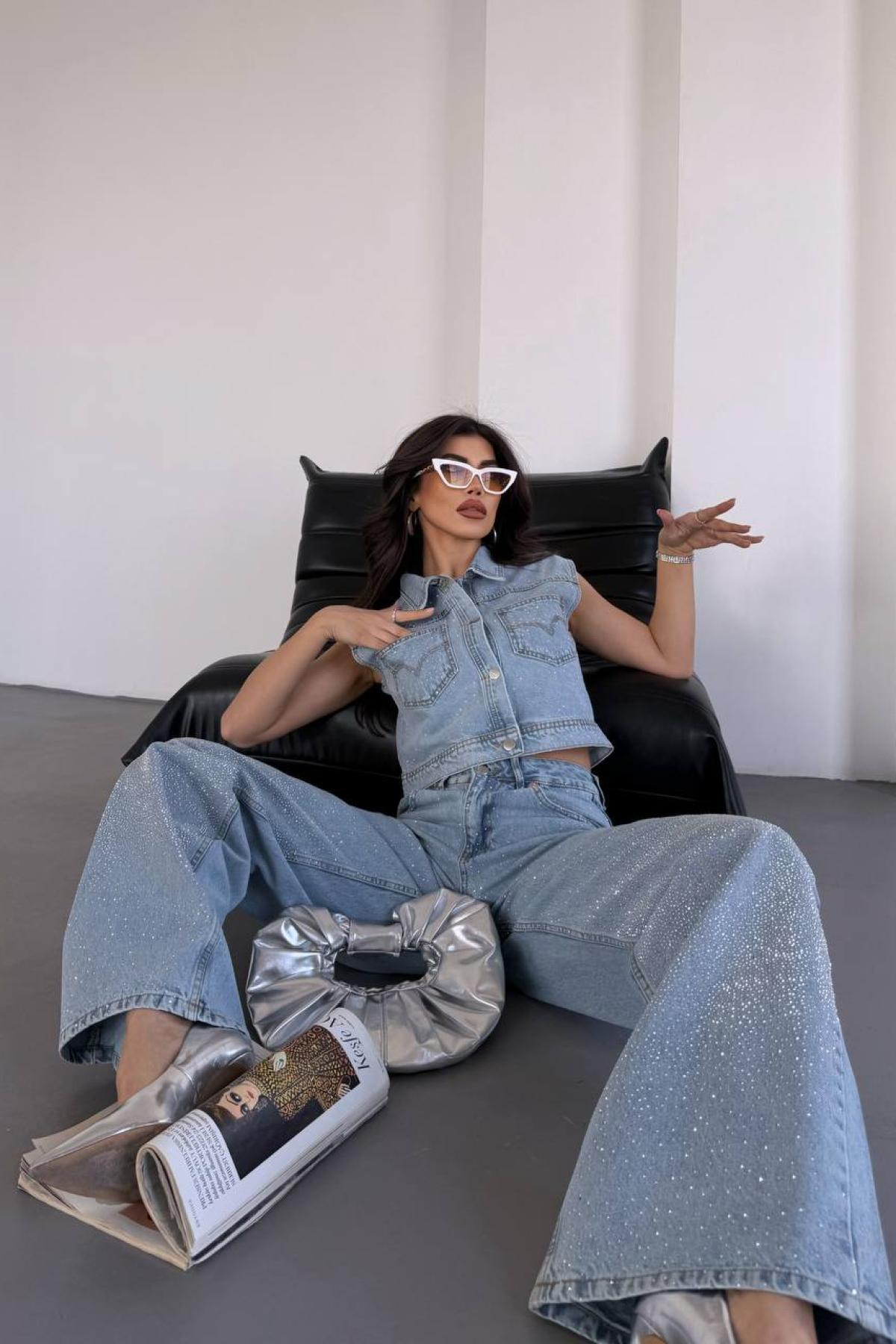 Wholesale Women Blue Denim Vested Stoned Suit 732071