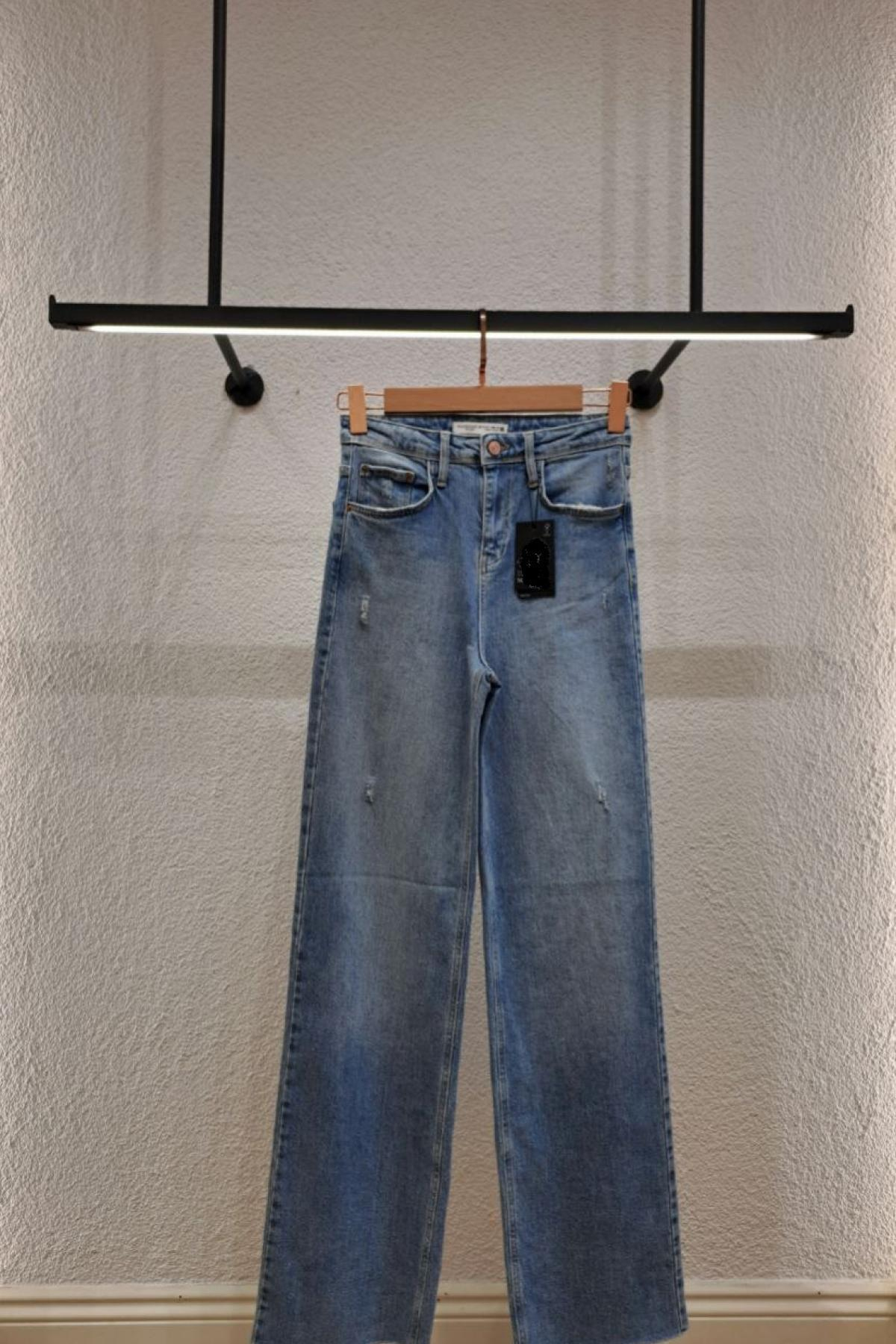 Wholesale Women Blue Full Lycra Wide Leg Jeans 718047