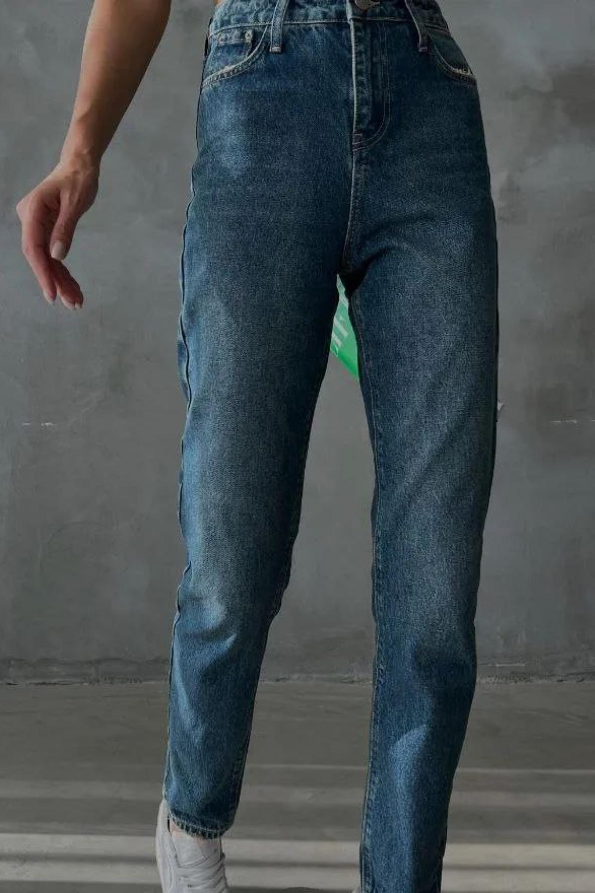 Wholesale Women Blue Mom Jeans 718025