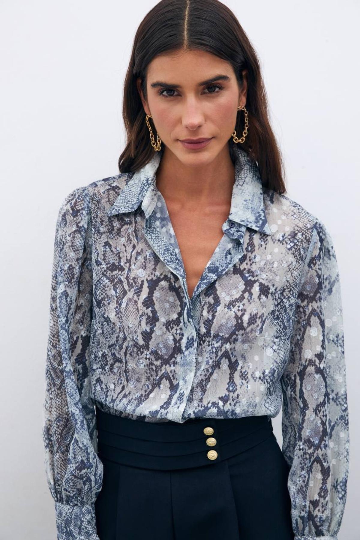 Wholesale Women Blue Shirt 718579