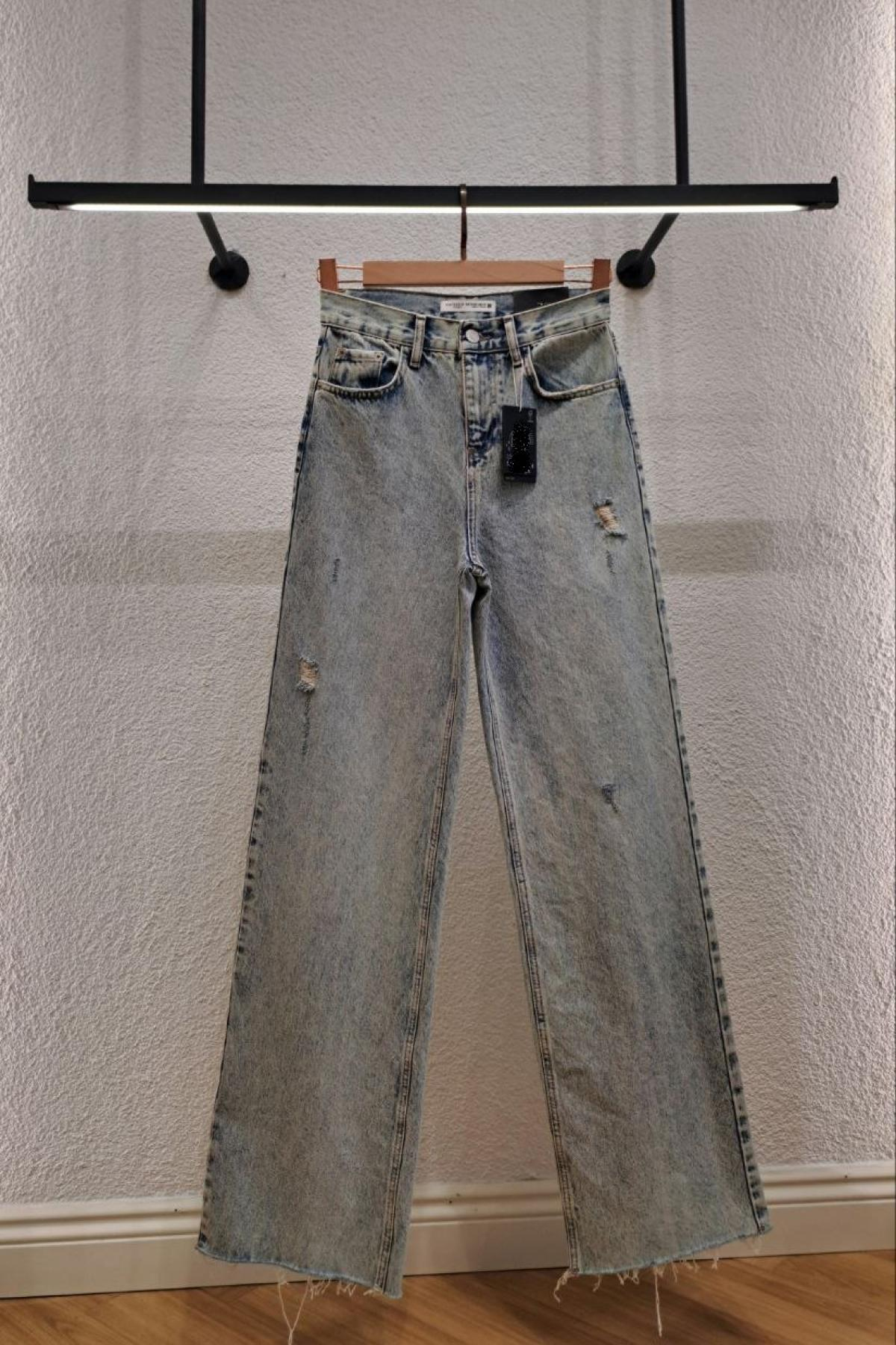 Wholesale Women Blue Wide Leg Jeans 718052