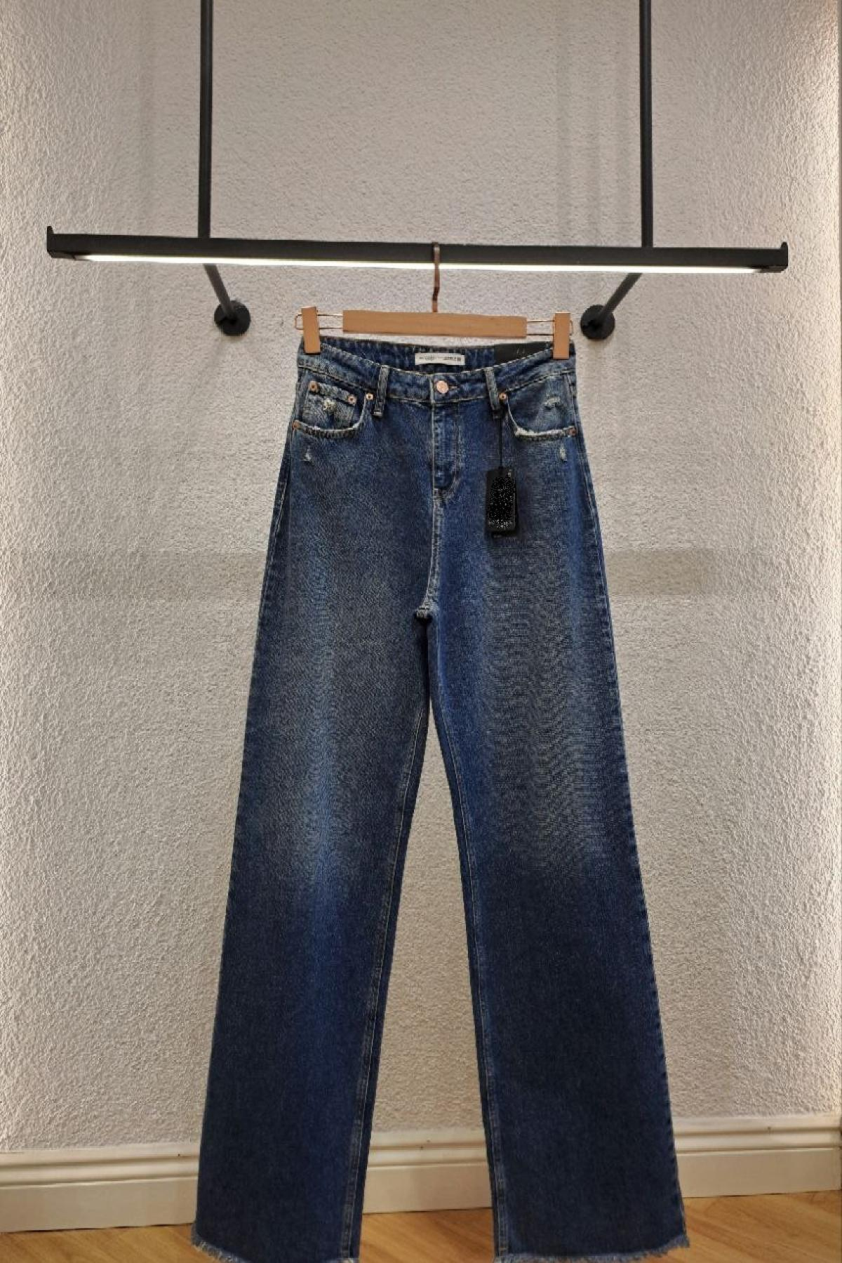 Wholesale Women Blue Wide Leg Jeans 718050