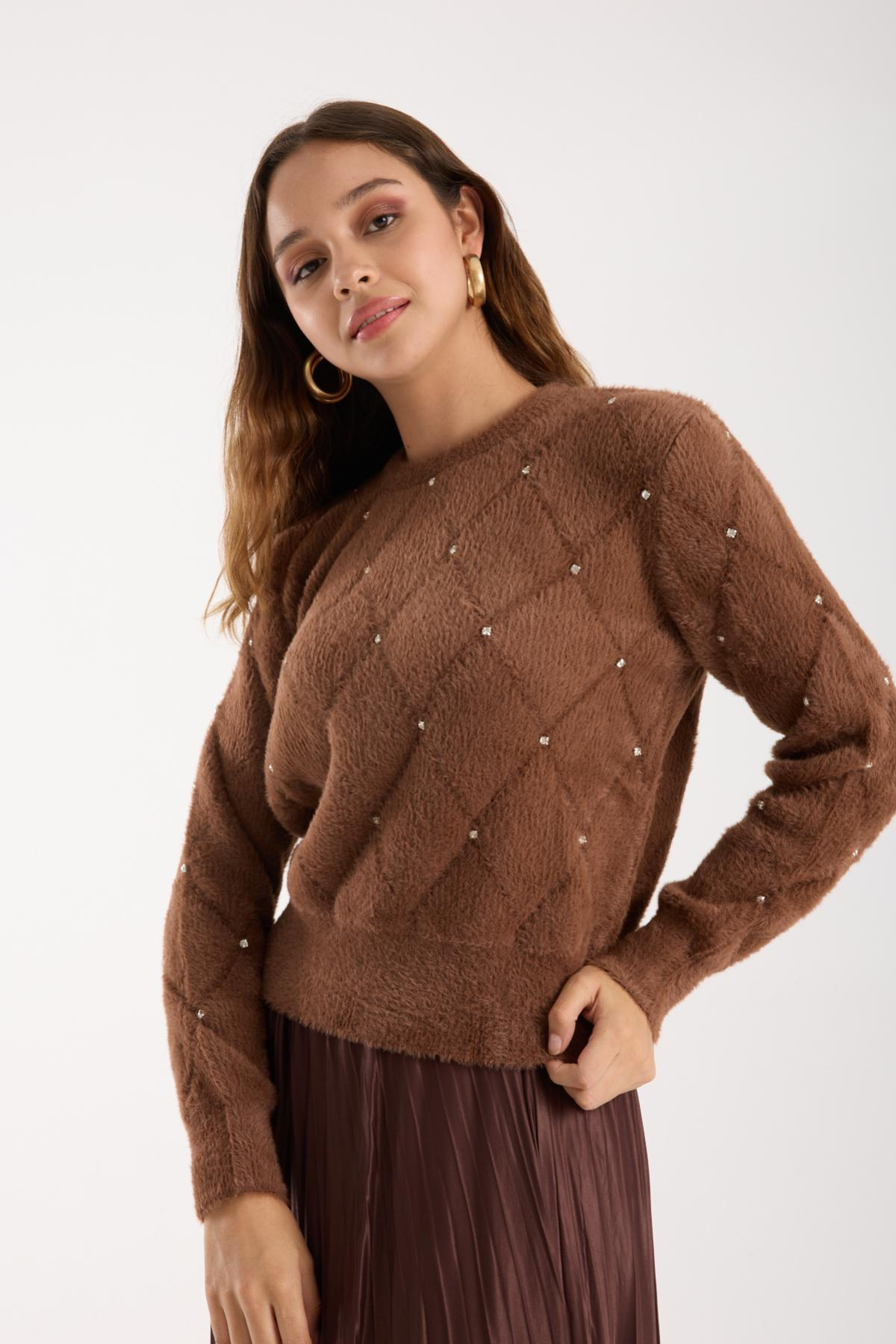 Wholesale Women Brown Crew-Neck Knit Blouse with Rhinestone Embellishments 738893