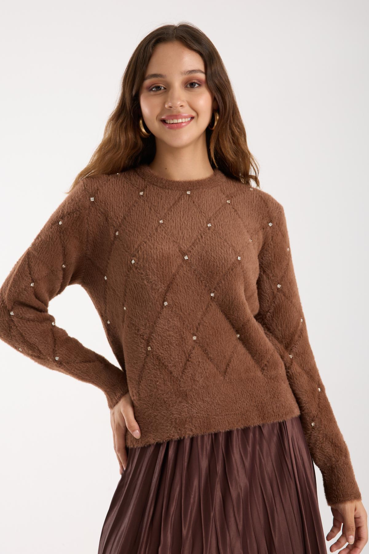 Wholesale Women Brown Crew-Neck Knit Blouse with Rhinestone Embellishments 738893