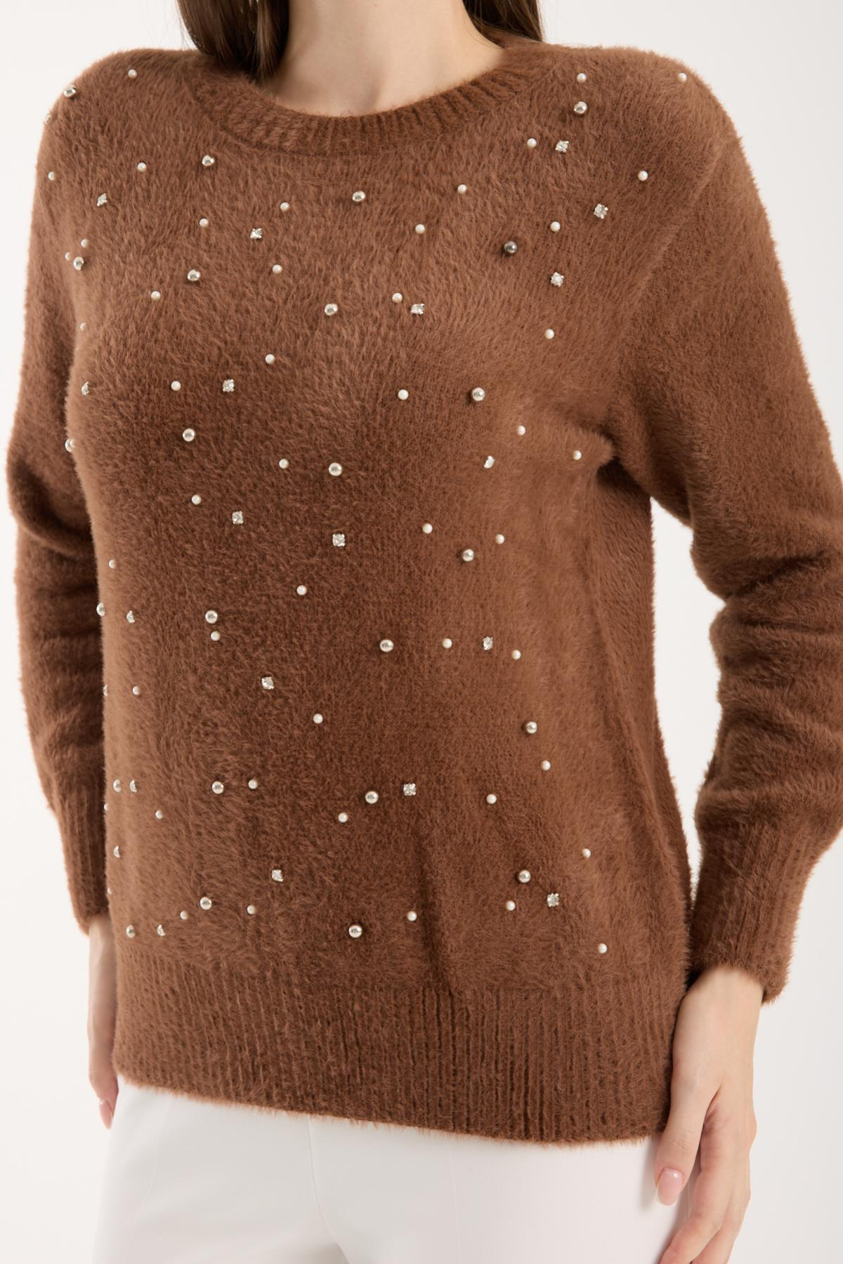Wholesale Women Brown Crew-Neck Knit Blouse with Rhinestone and Pearl Embellishments 738888
