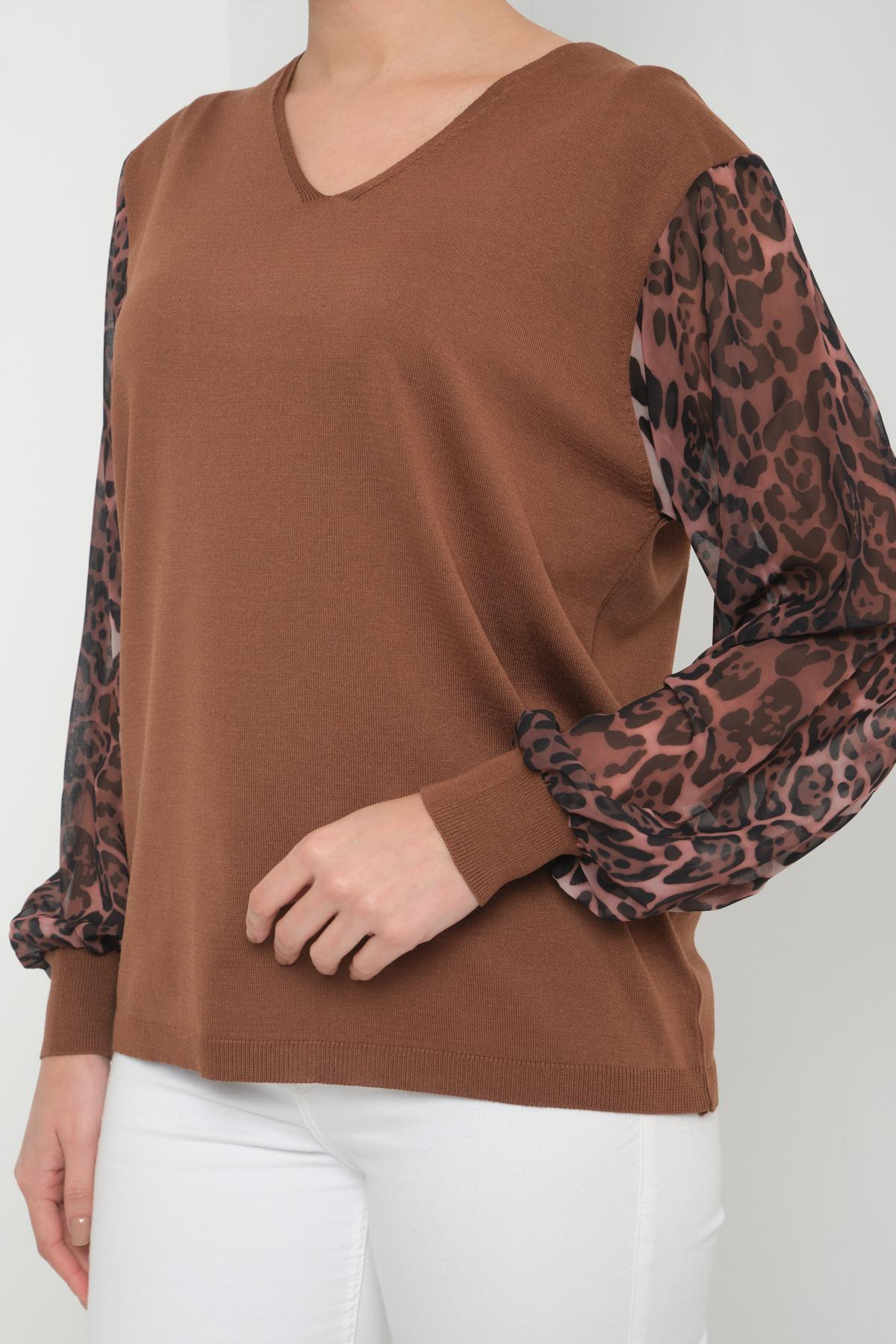 Wholesale Women Brown V Neck Knit Blouse with Chiffon Sleeves 724781